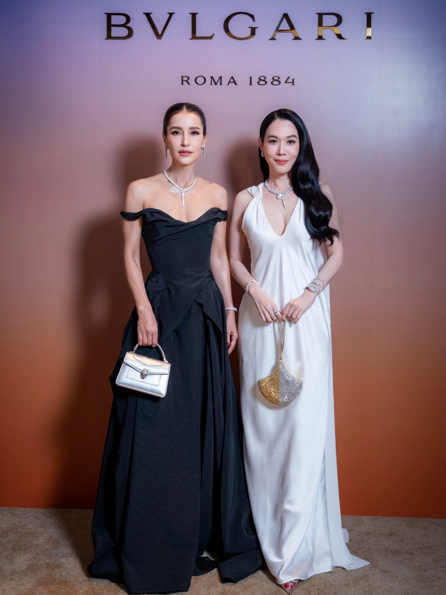 แอน ทองประสม