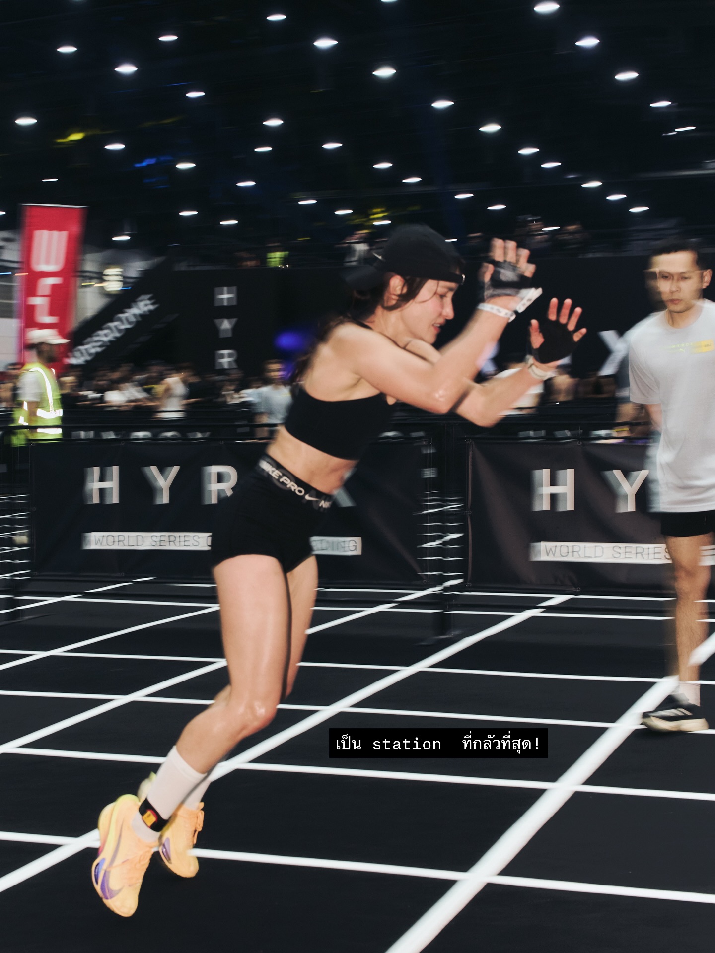 แอน ทองประสม