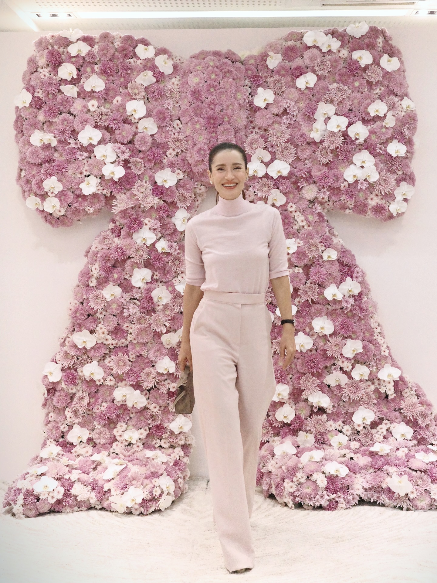 แอน ทองประสม