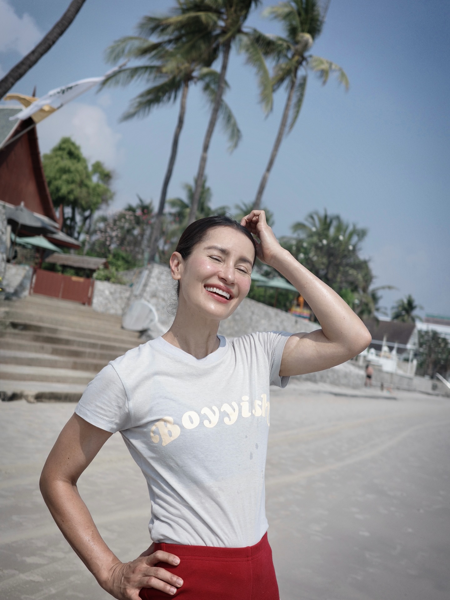 แอน ทองประสม