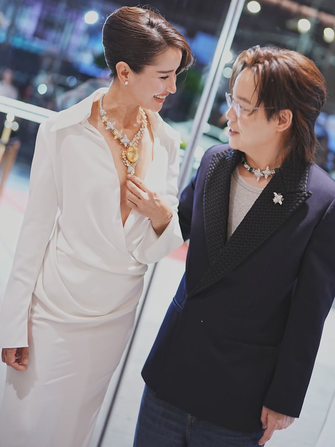 แอน ทองประสม