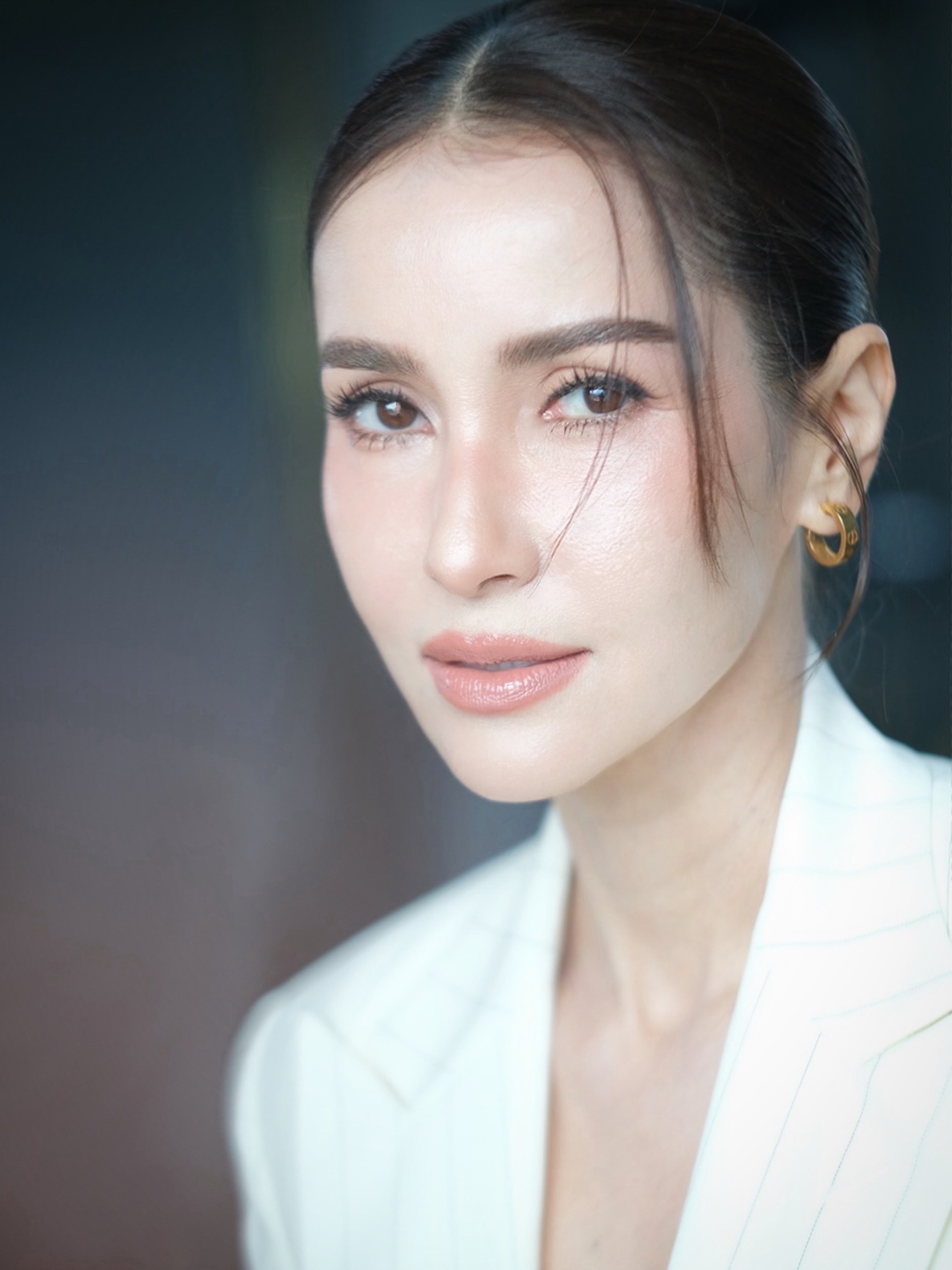 แอน ทองประสม
