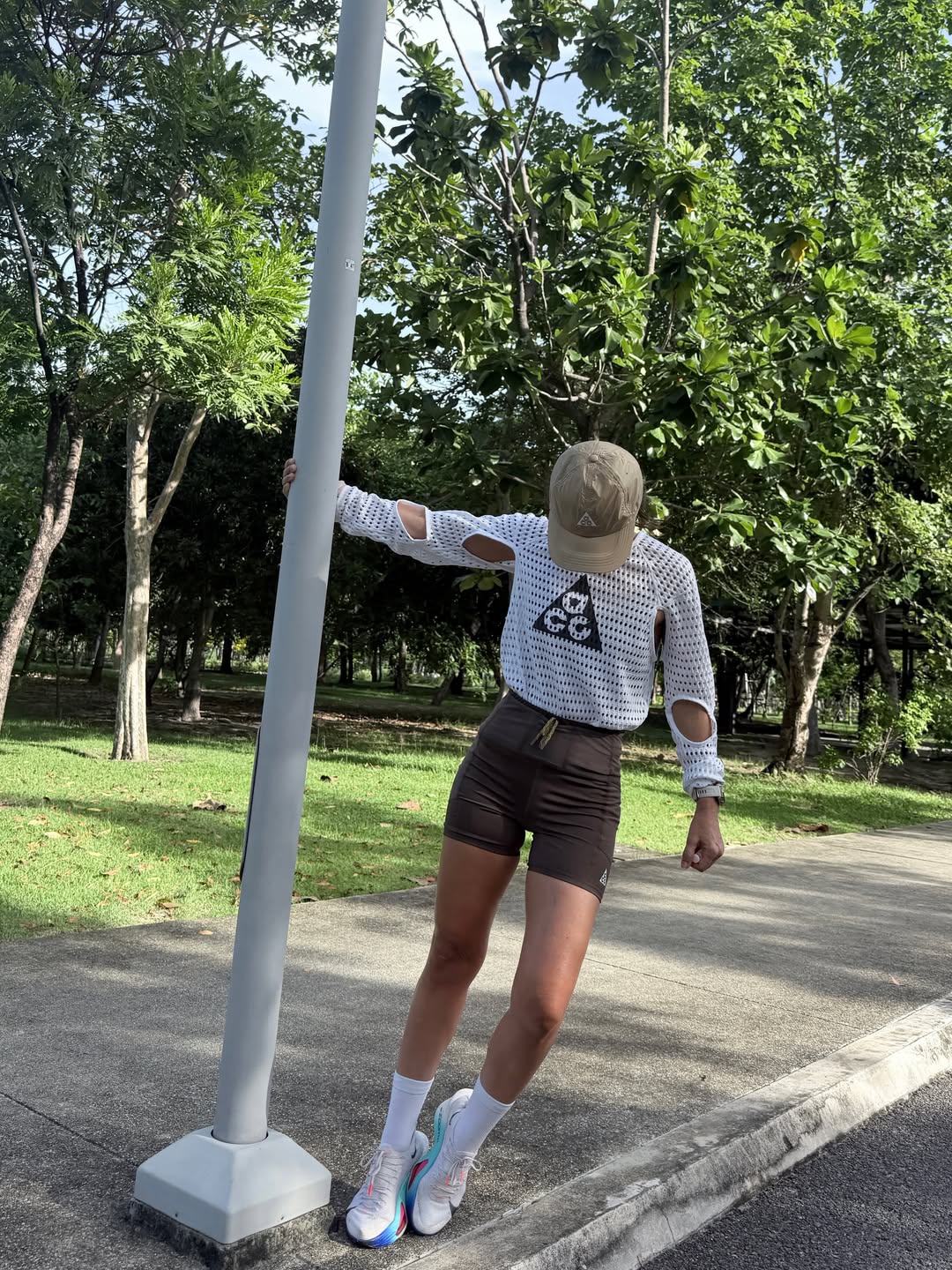 แอน ทองประสม