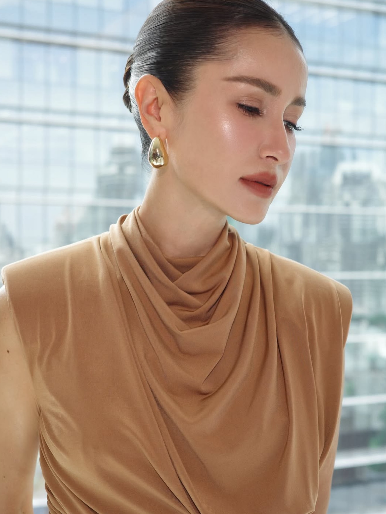 แอน ทองประสม