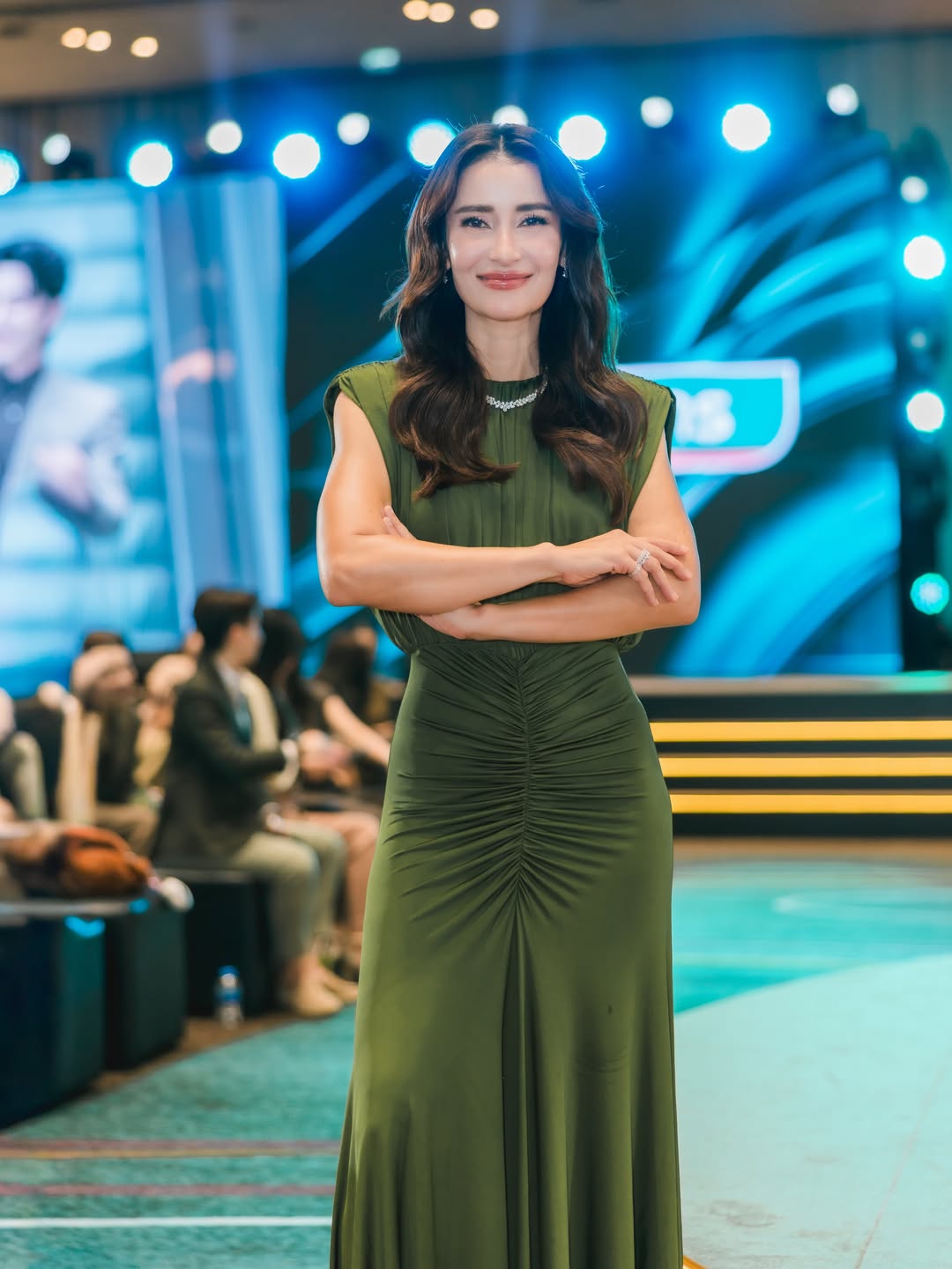 แอน ทองประสม