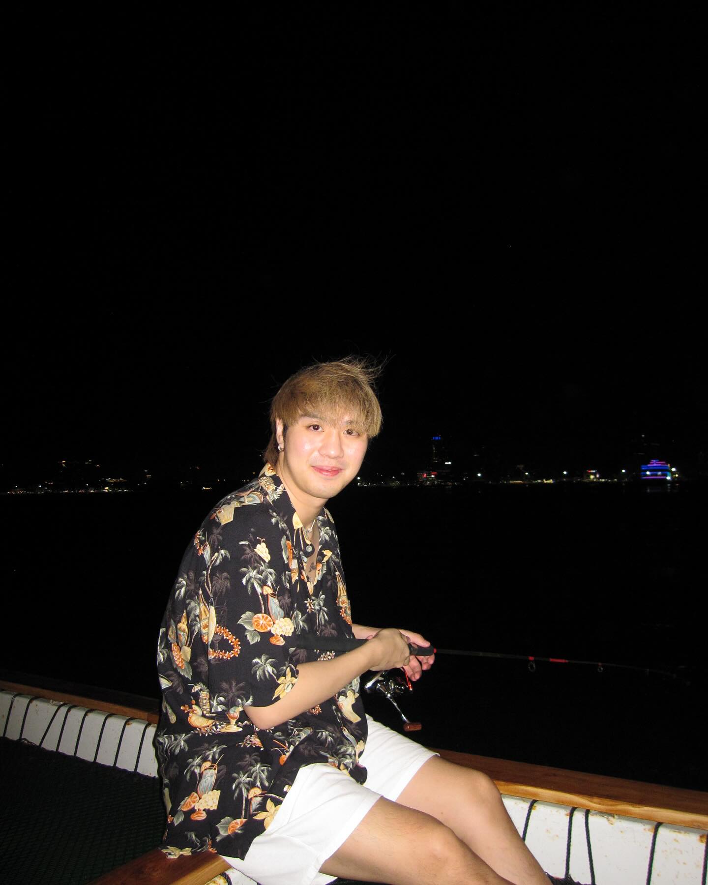 ไวท์ - ณวัชร์ พุ่มโพธิงาม