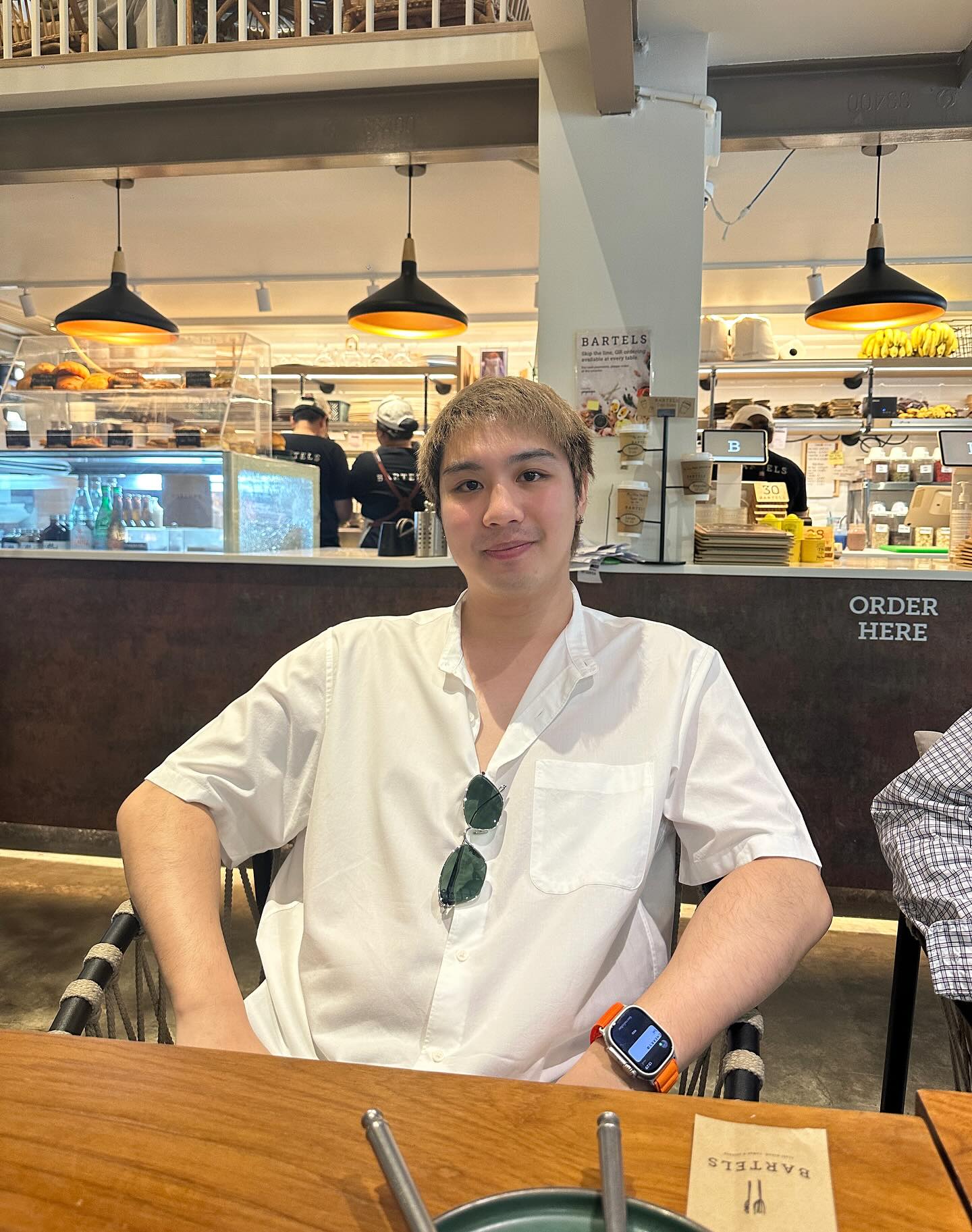 ไวท์ - ณวัชร์ พุ่มโพธิงาม