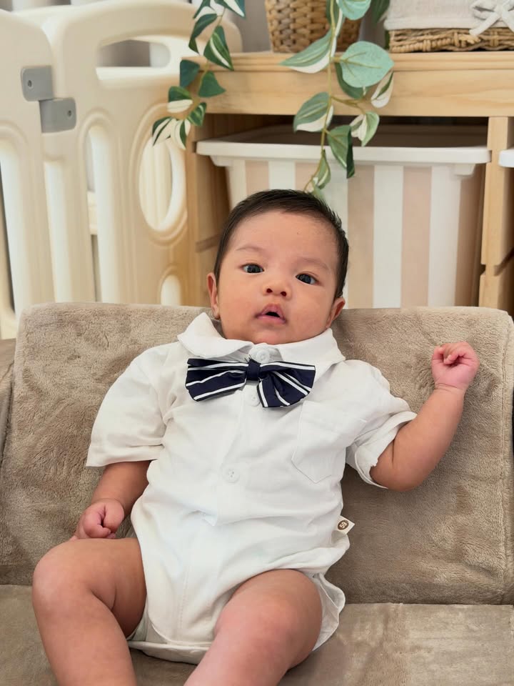 ไวท์ - ณวัชร์ พุ่มโพธิงาม