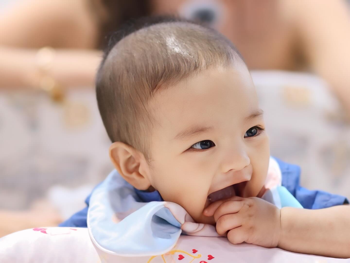 ไวท์ - ณวัชร์ พุ่มโพธิงาม