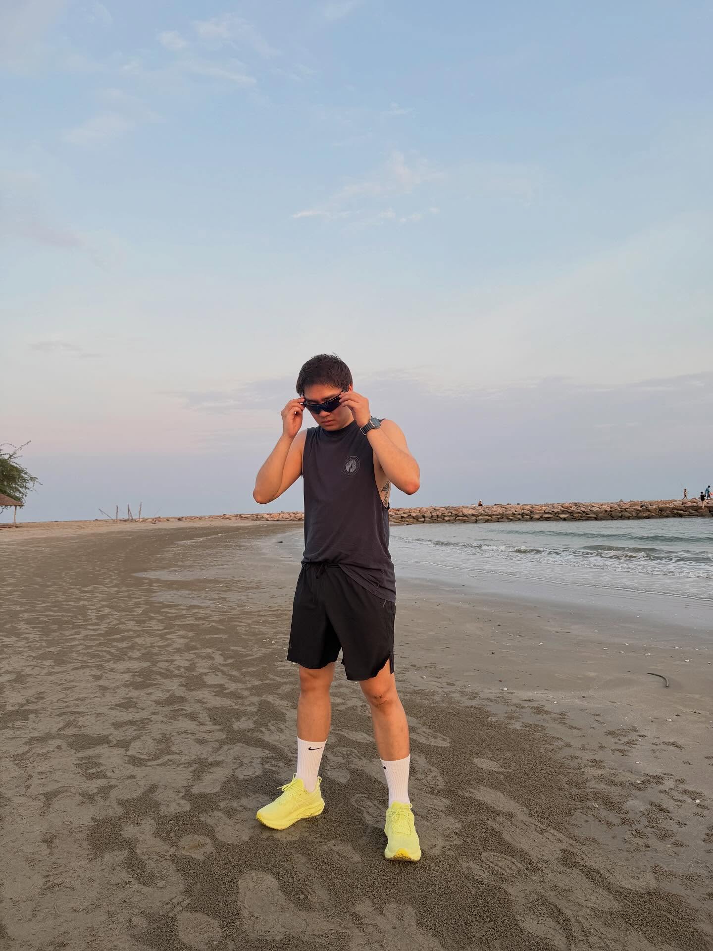 ไวท์ - ณวัชร์ พุ่มโพธิงาม