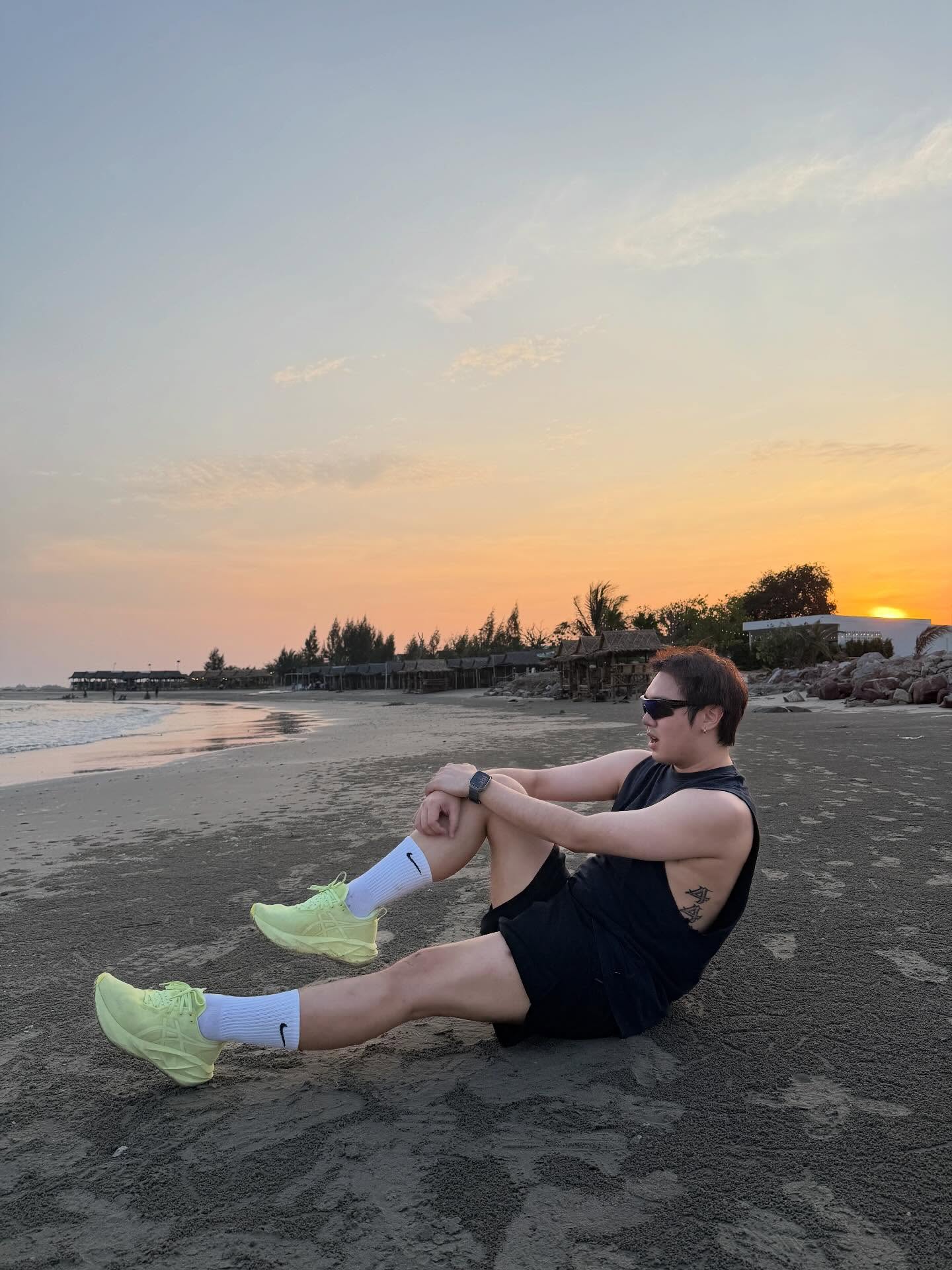 ไวท์ - ณวัชร์ พุ่มโพธิงาม