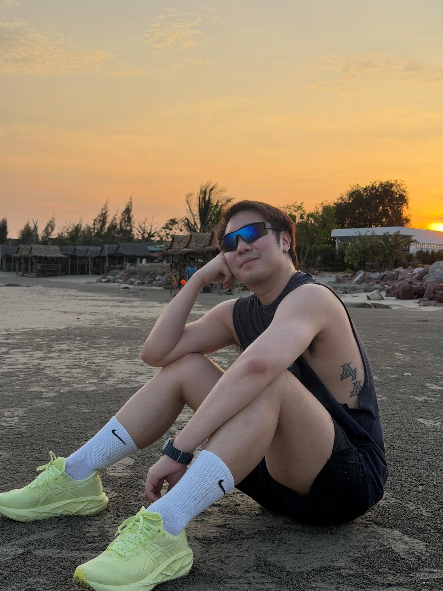 ไวท์ - ณวัชร์ พุ่มโพธิงาม