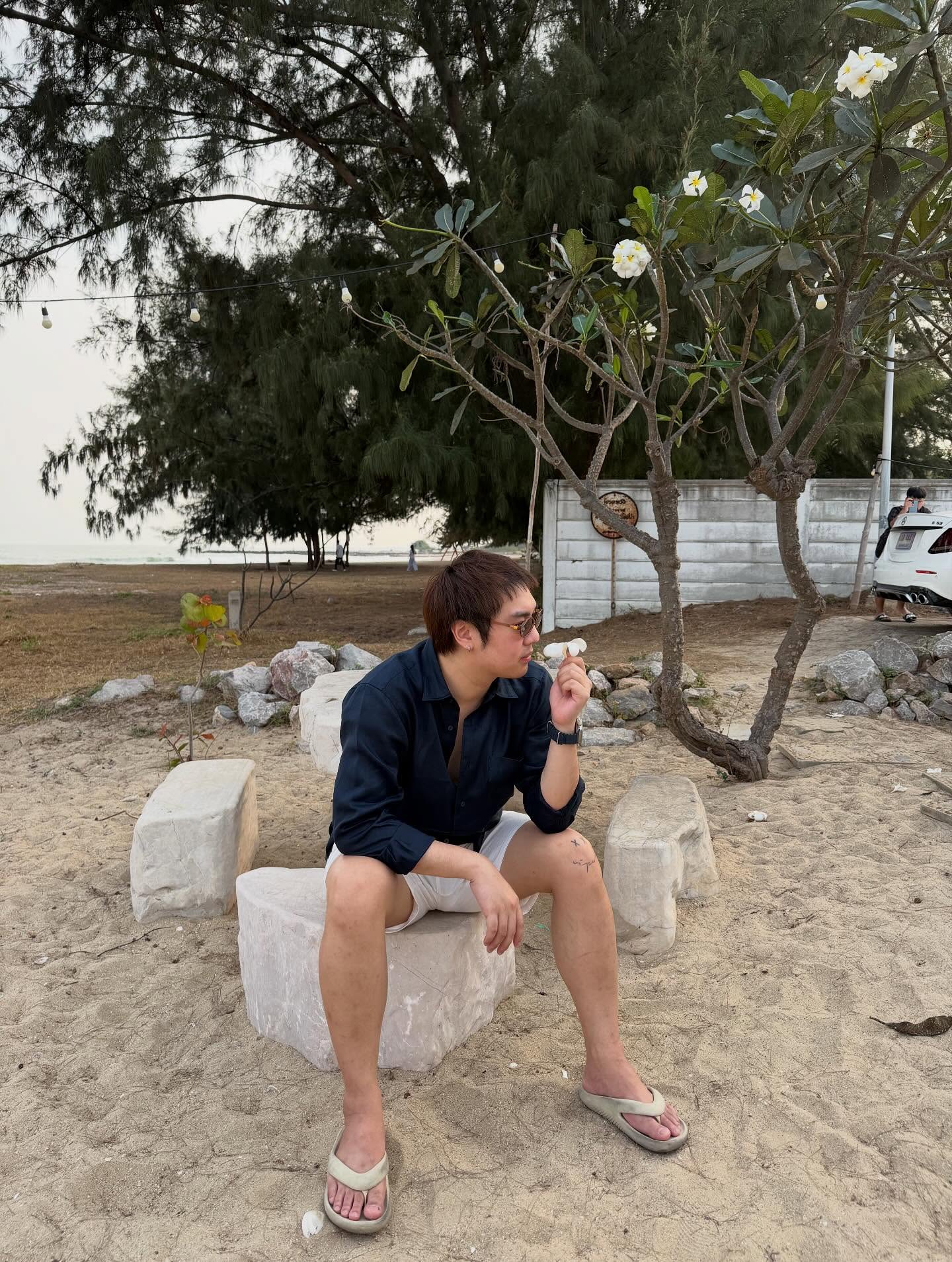 ไวท์ - ณวัชร์ พุ่มโพธิงาม