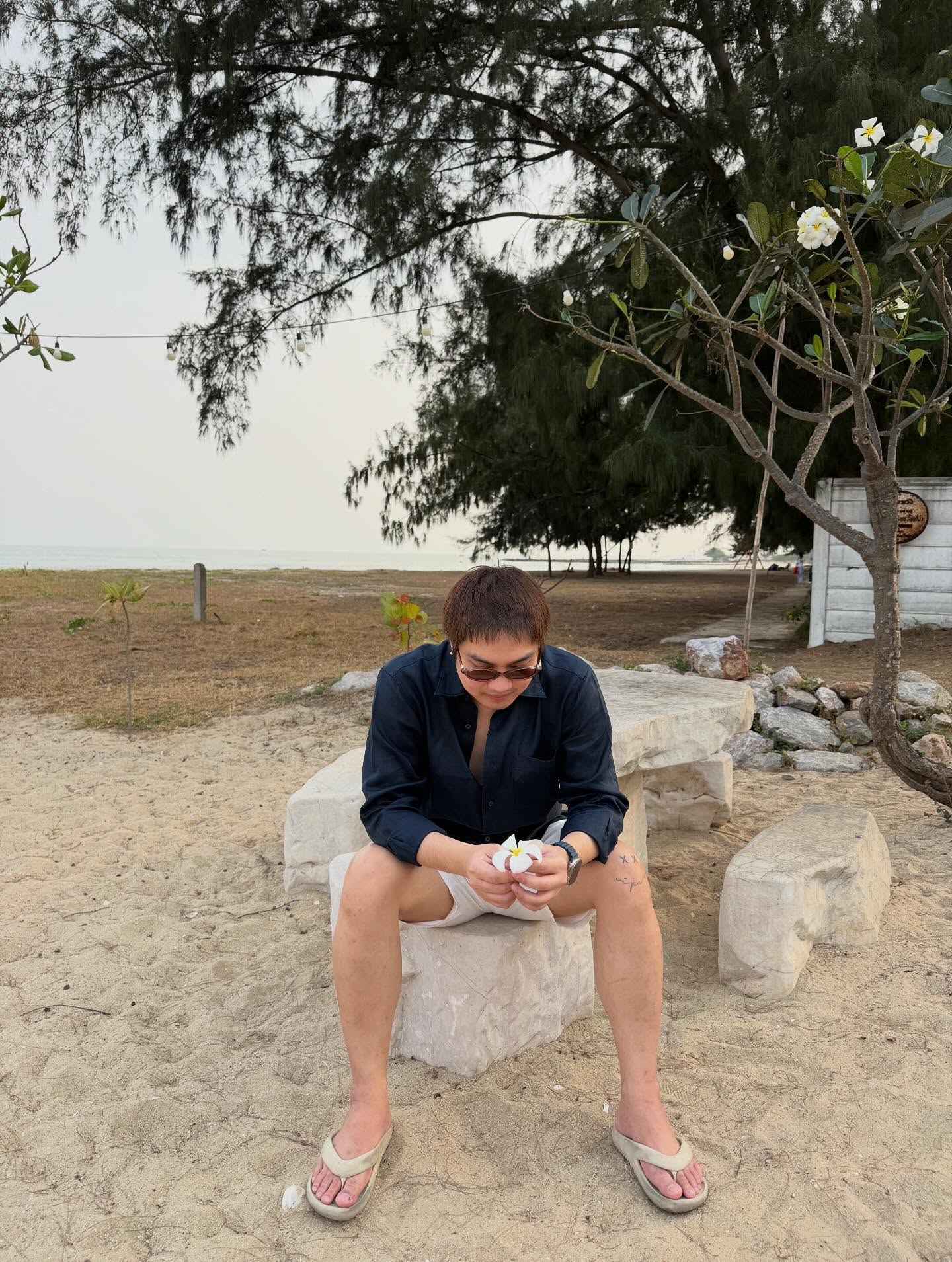 ไวท์ - ณวัชร์ พุ่มโพธิงาม