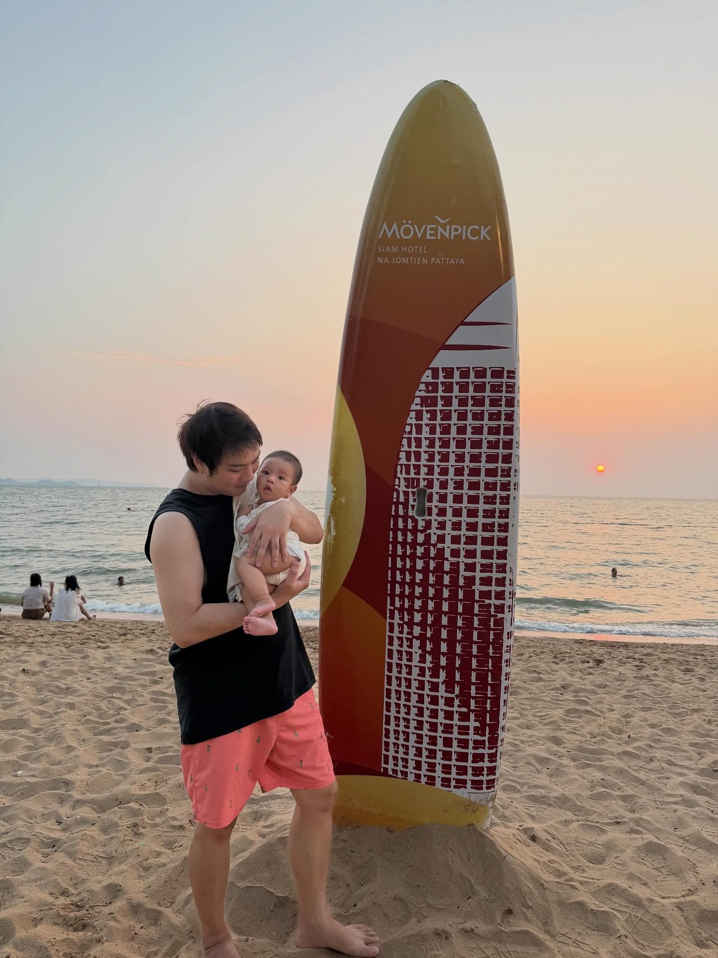 ไวท์ - ณวัชร์ พุ่มโพธิงาม