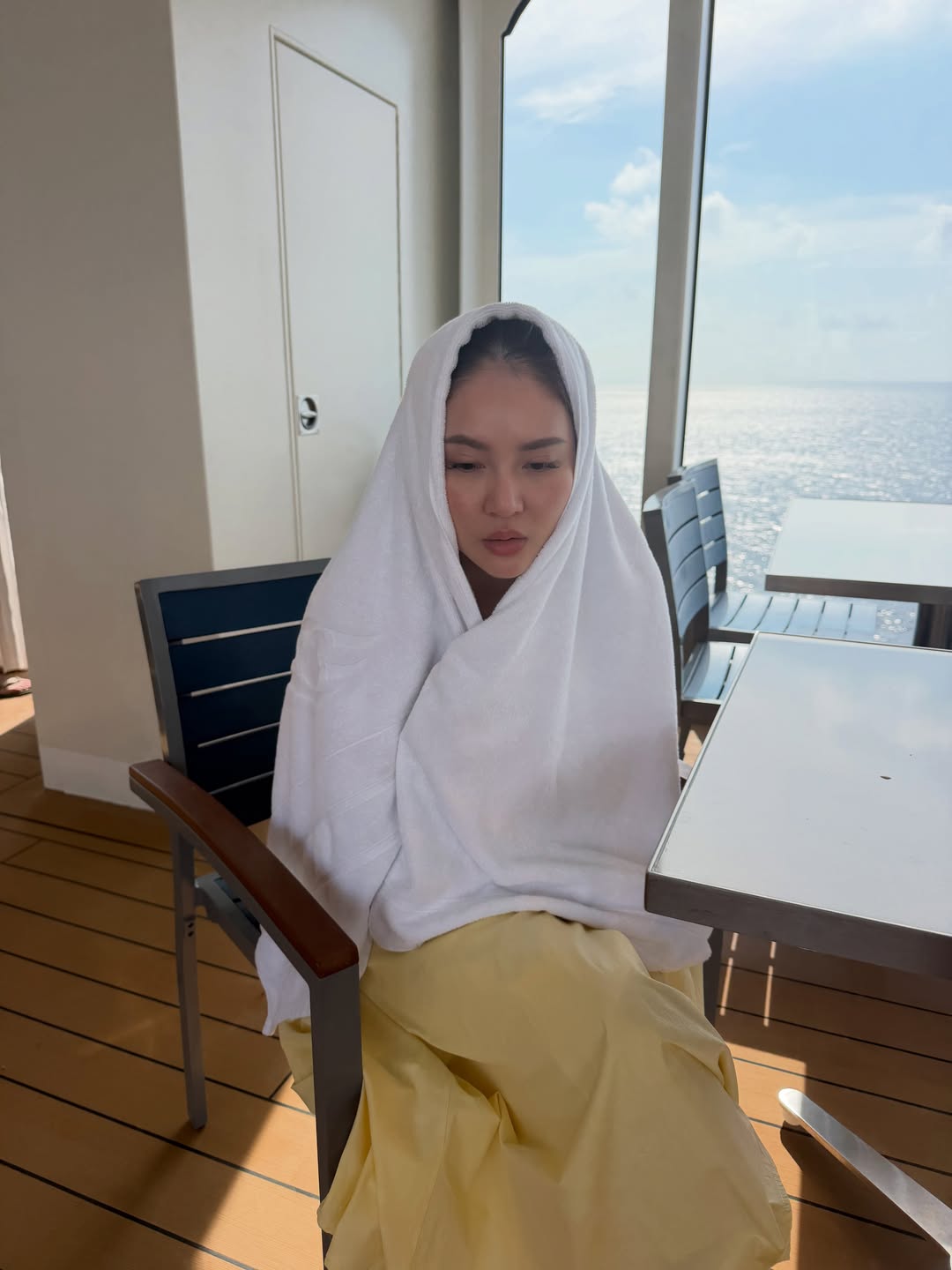 ไวท์ - ณวัชร์ พุ่มโพธิงาม