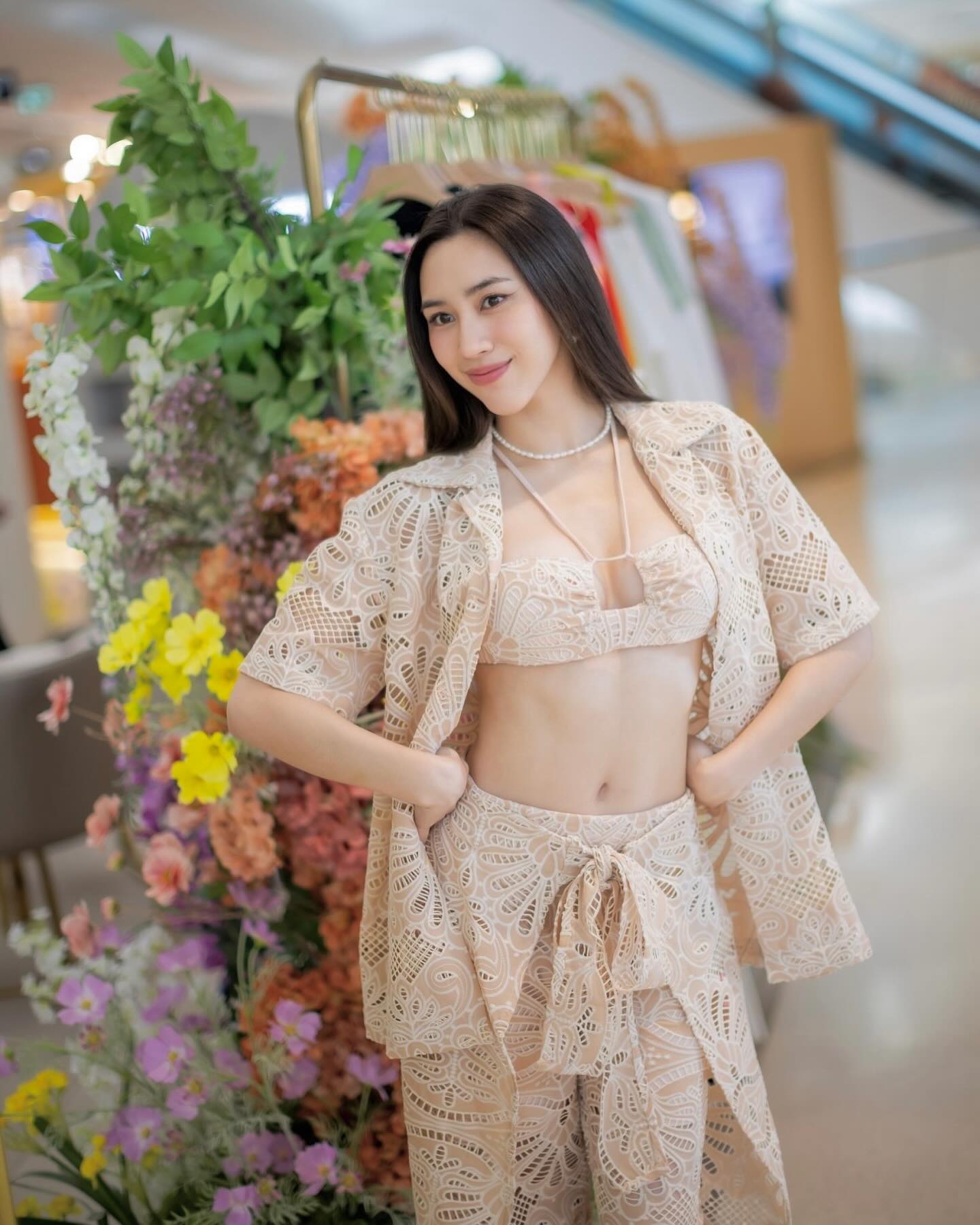 พลอย - รัญดภา มันตะลัมพะ