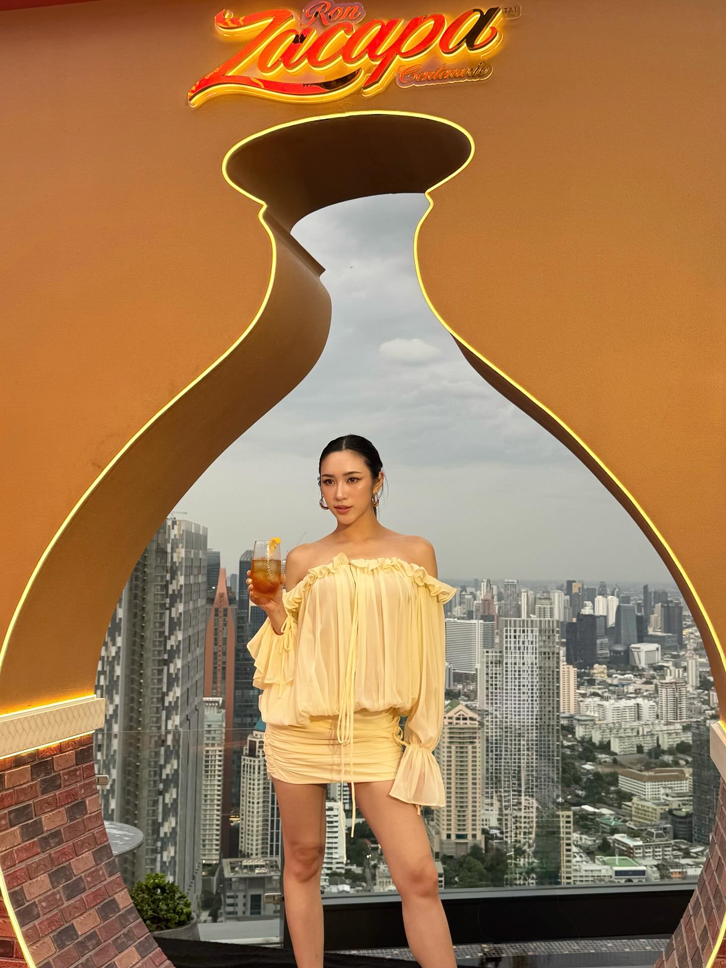 พลอย - รัญดภา มันตะลัมพะ