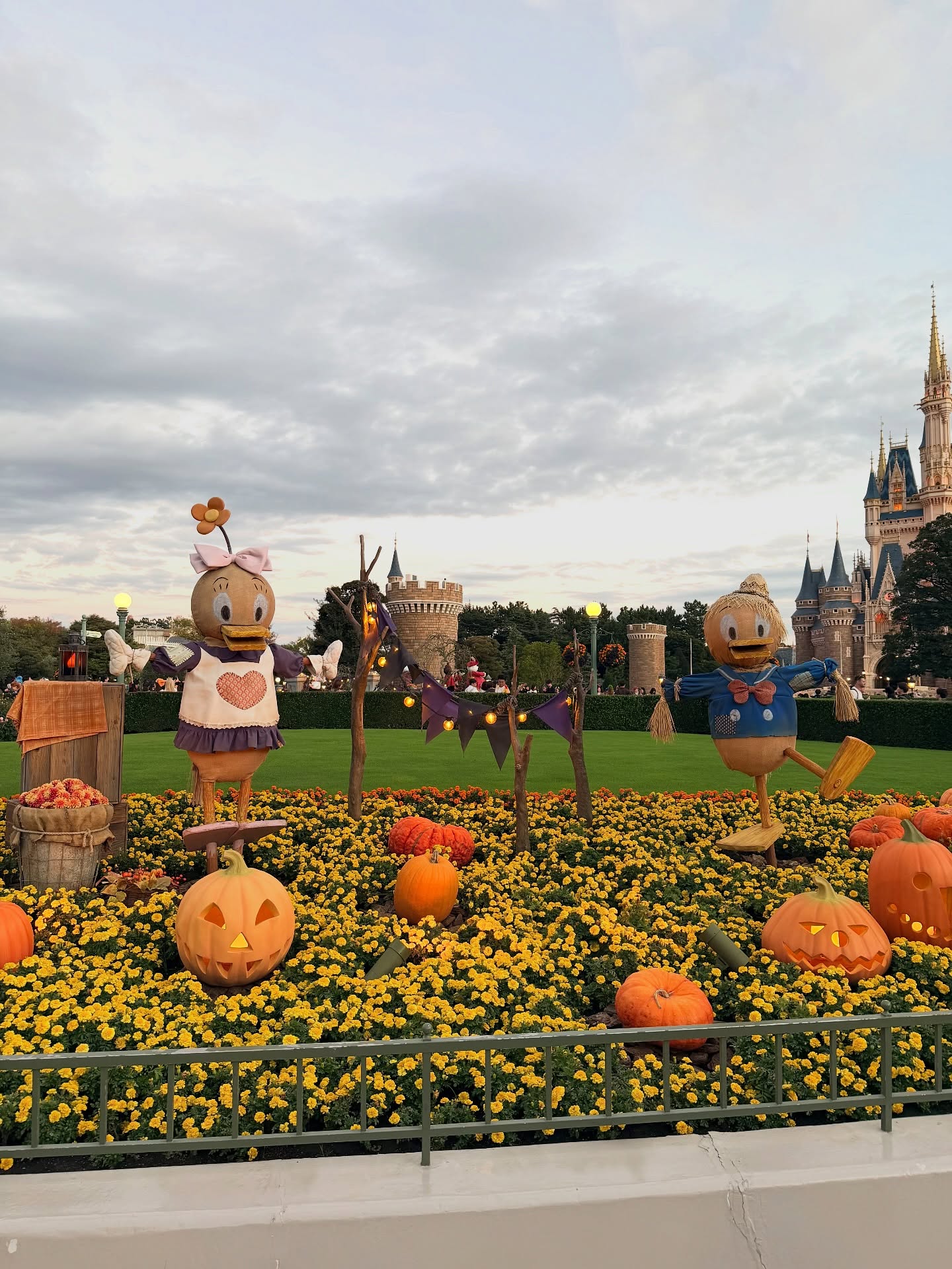 พลอย - รัญดภา มันตะลัมพะ