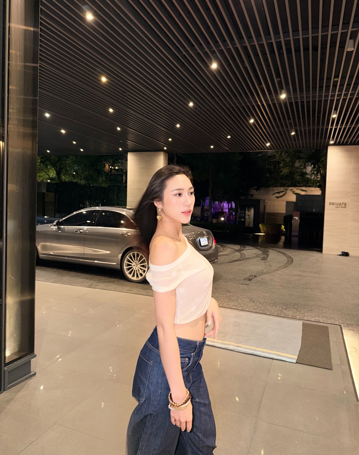 พลอย - รัญดภา มันตะลัมพะ