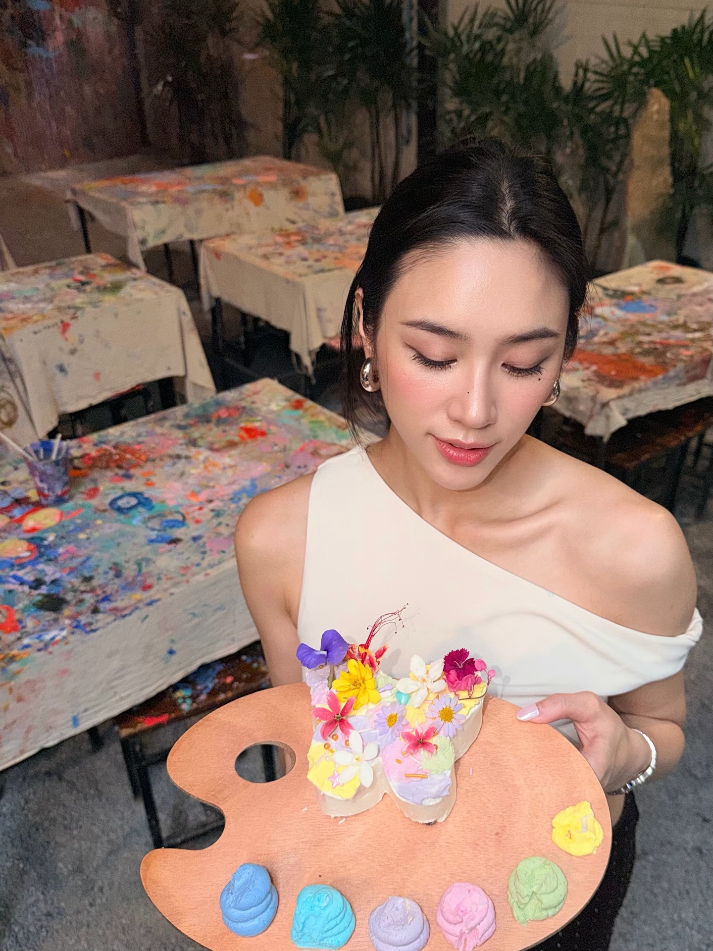 พลอย - รัญดภา มันตะลัมพะ