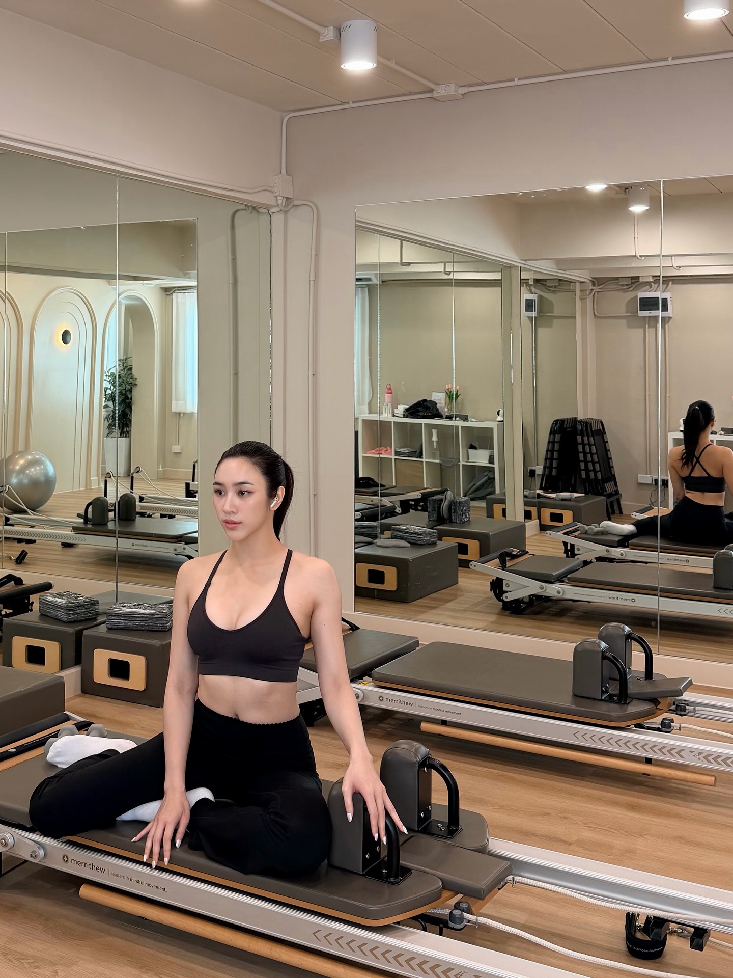 พลอย - รัญดภา มันตะลัมพะ