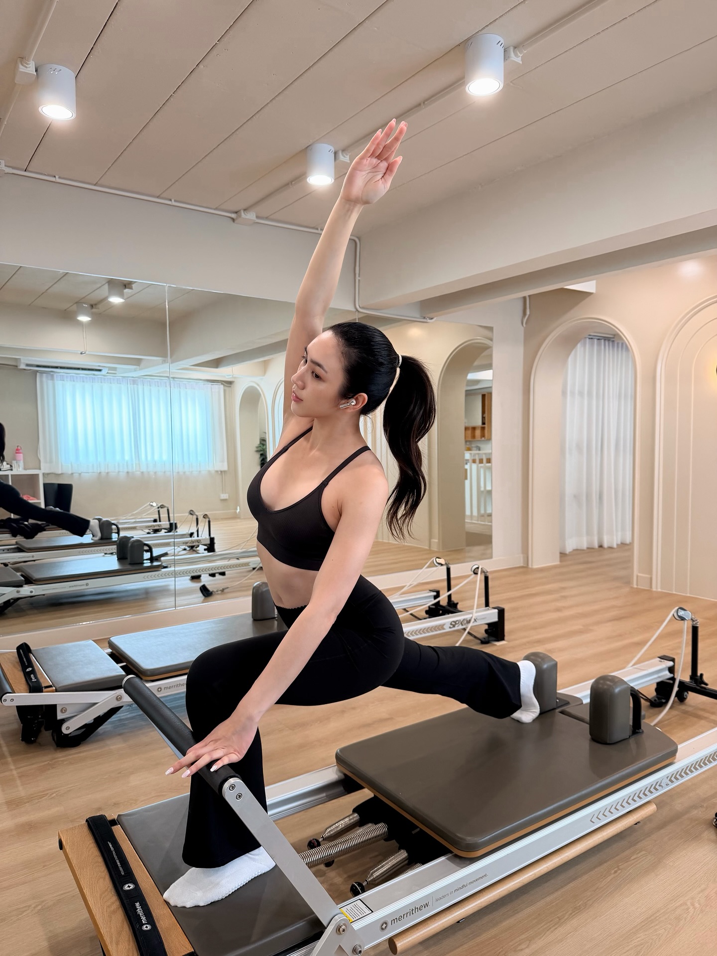 พลอย - รัญดภา มันตะลัมพะ