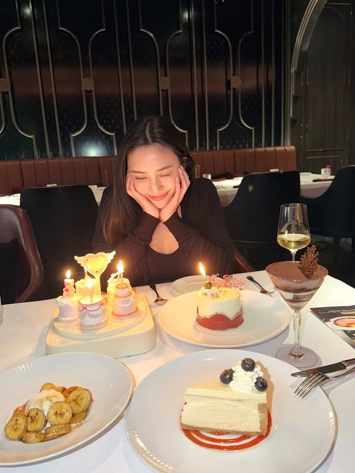 พลอย - รัญดภา มันตะลัมพะ