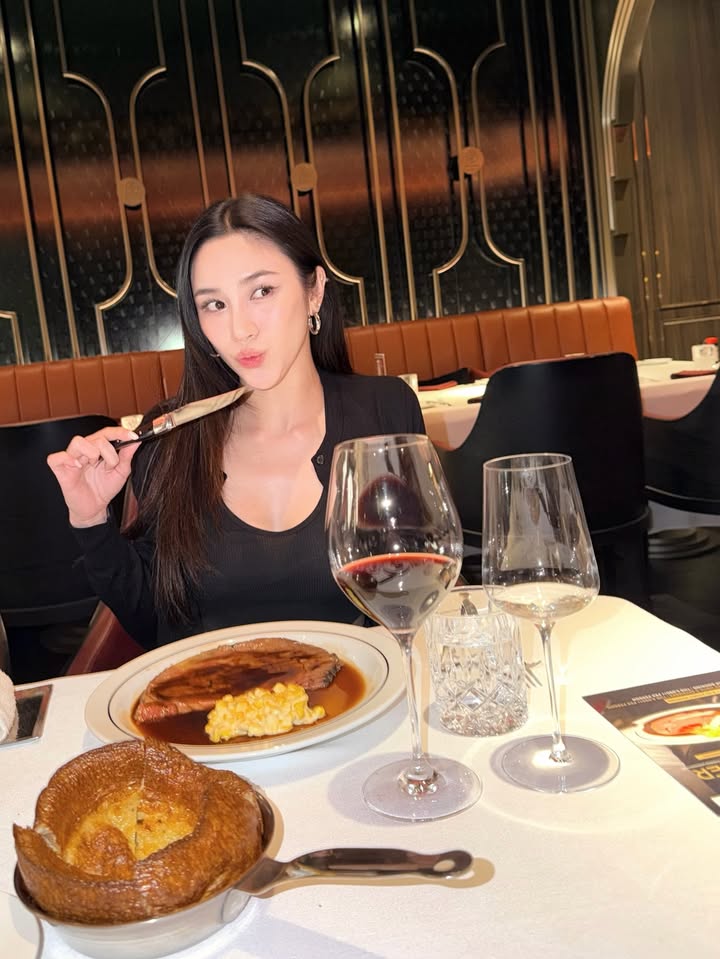 พลอย - รัญดภา มันตะลัมพะ