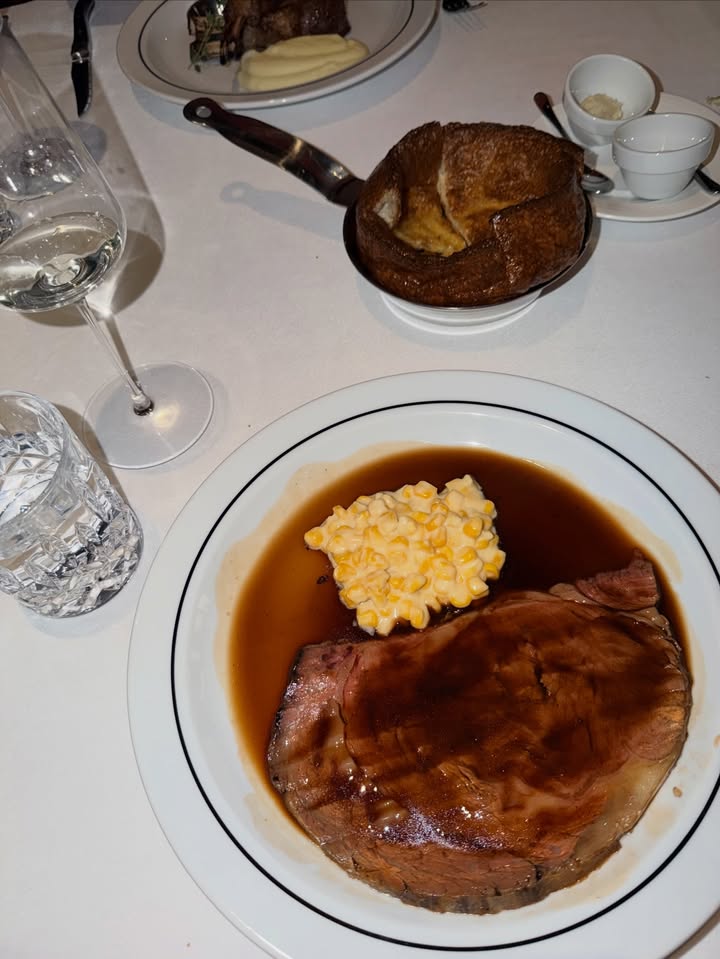 พลอย - รัญดภา มันตะลัมพะ