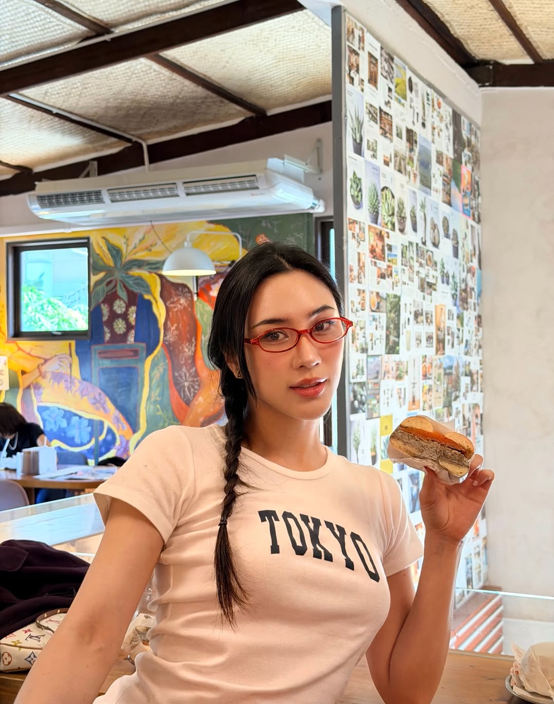 พลอย - รัญดภา มันตะลัมพะ