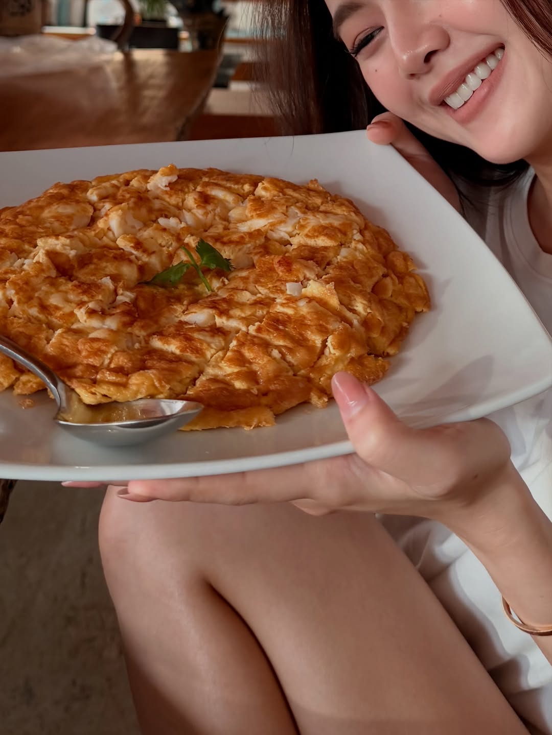 พลอย - รัญดภา มันตะลัมพะ