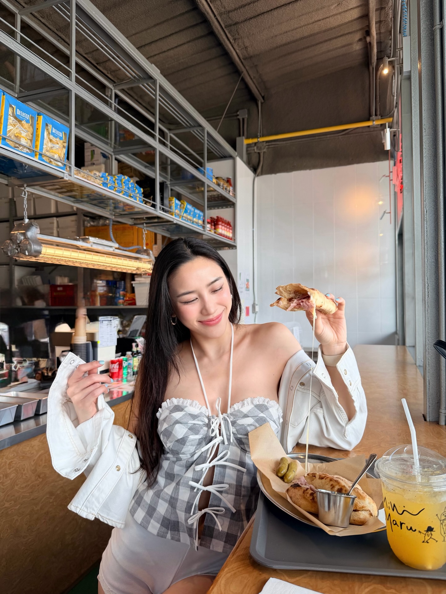 พลอย - รัญดภา มันตะลัมพะ