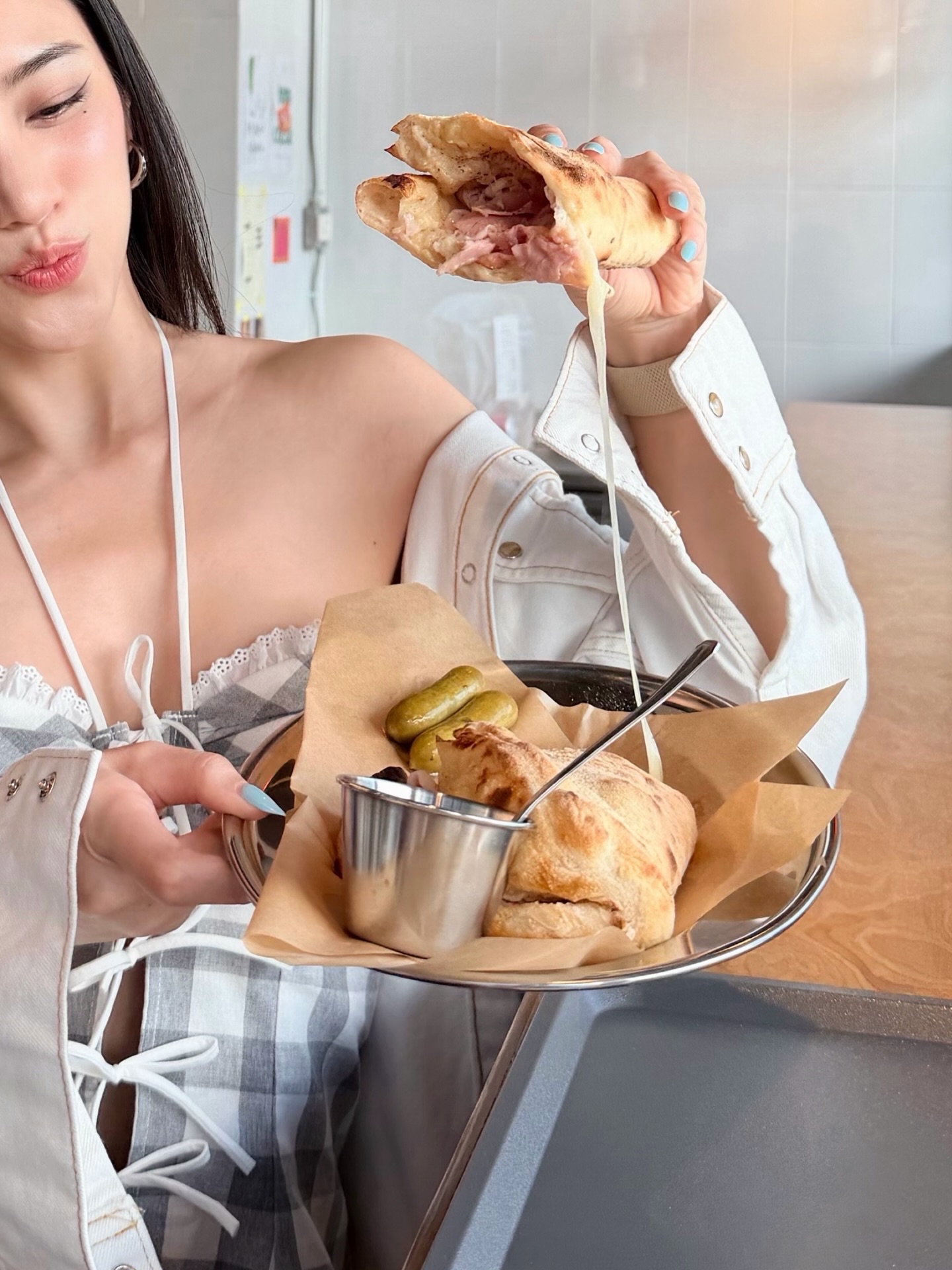 พลอย - รัญดภา มันตะลัมพะ