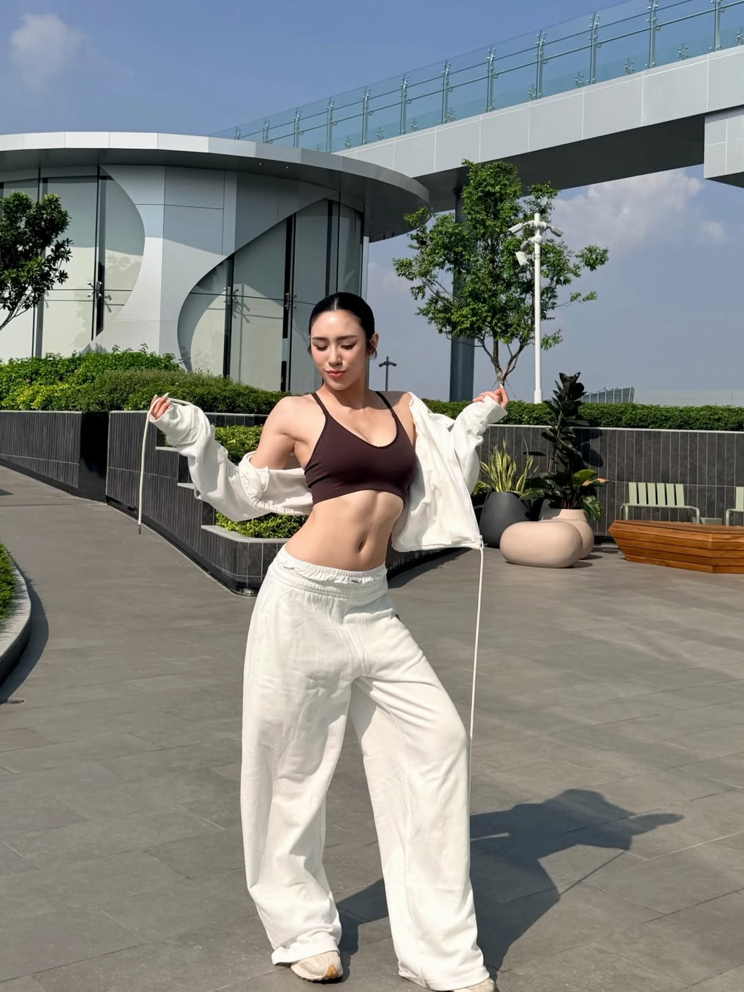 พลอย - รัญดภา มันตะลัมพะ