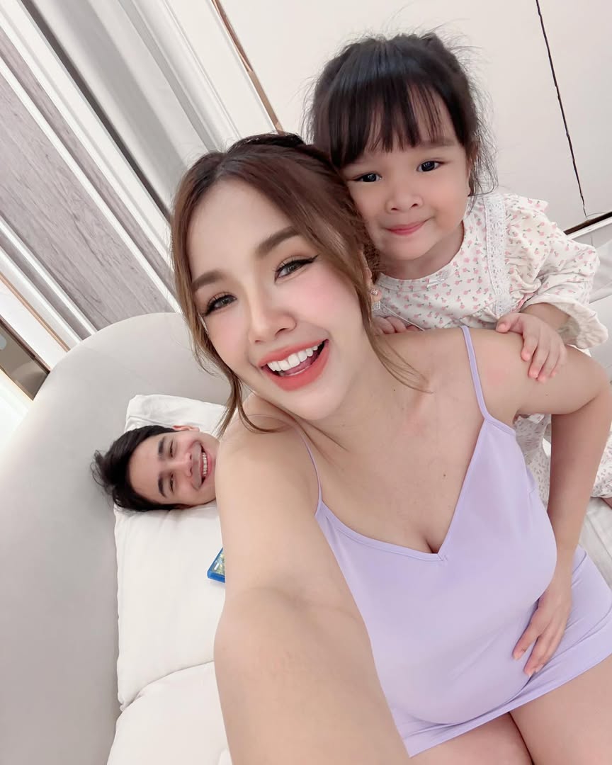 เจนนี่ - รัชนก สุวรรณเกตุ