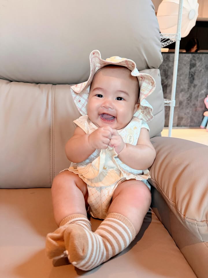 เจนนี่ - รัชนก สุวรรณเกตุ