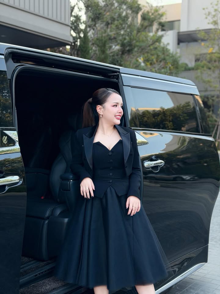 เจนนี่ - รัชนก สุวรรณเกตุ