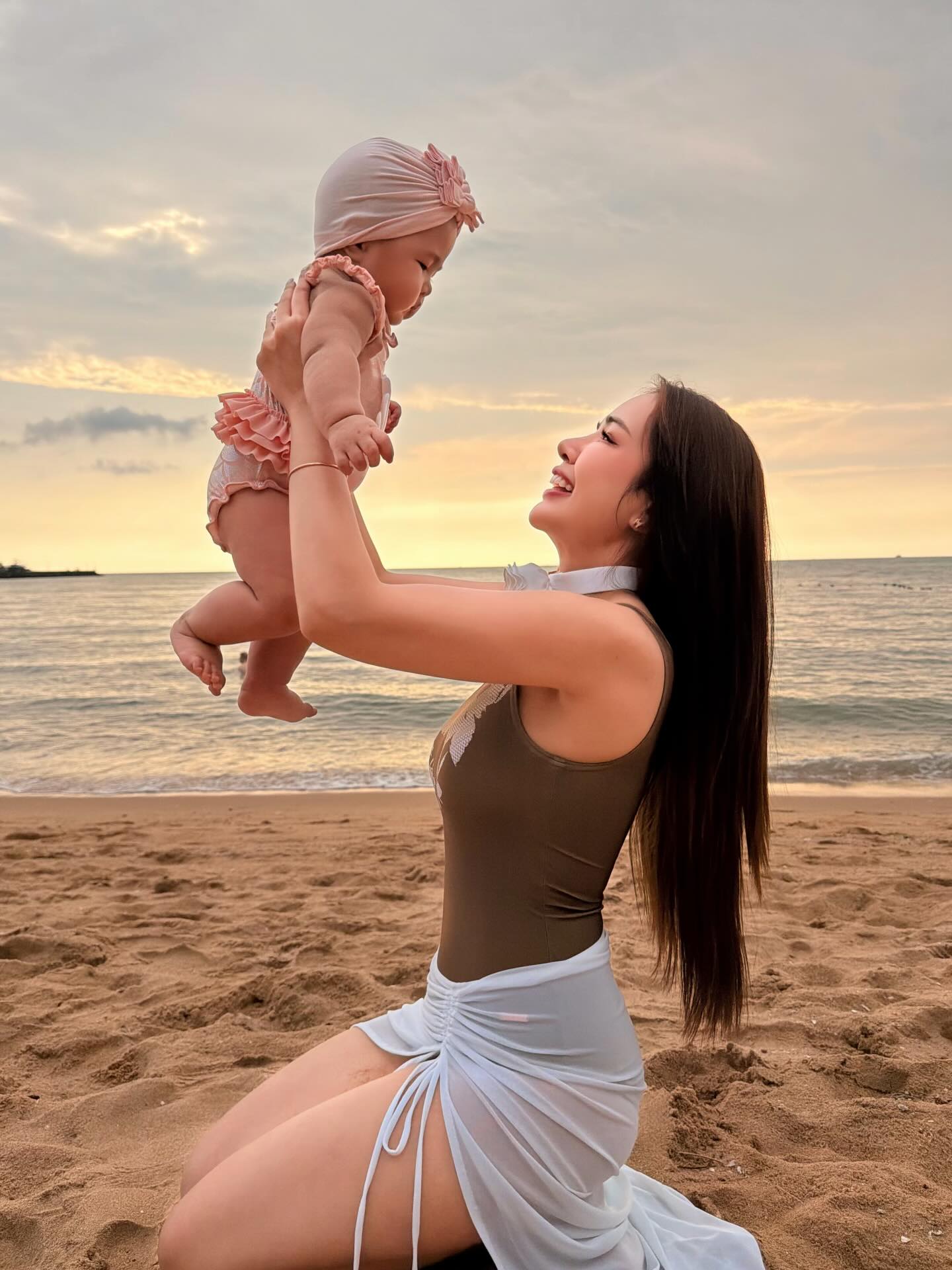 เจนนี่ - รัชนก สุวรรณเกตุ