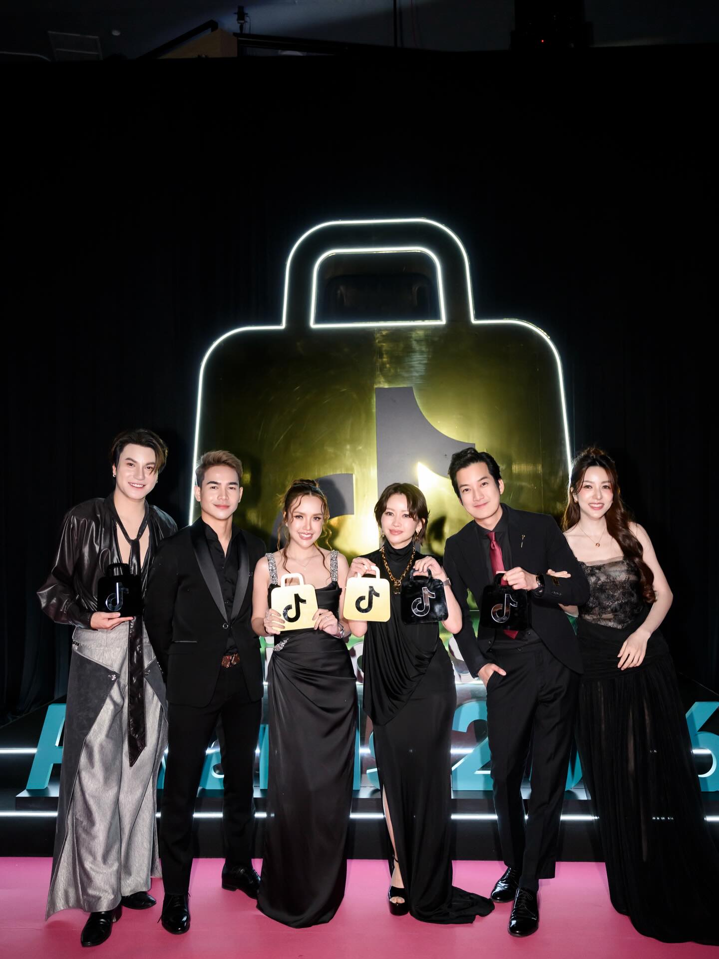 เจนนี่ - รัชนก สุวรรณเกตุ