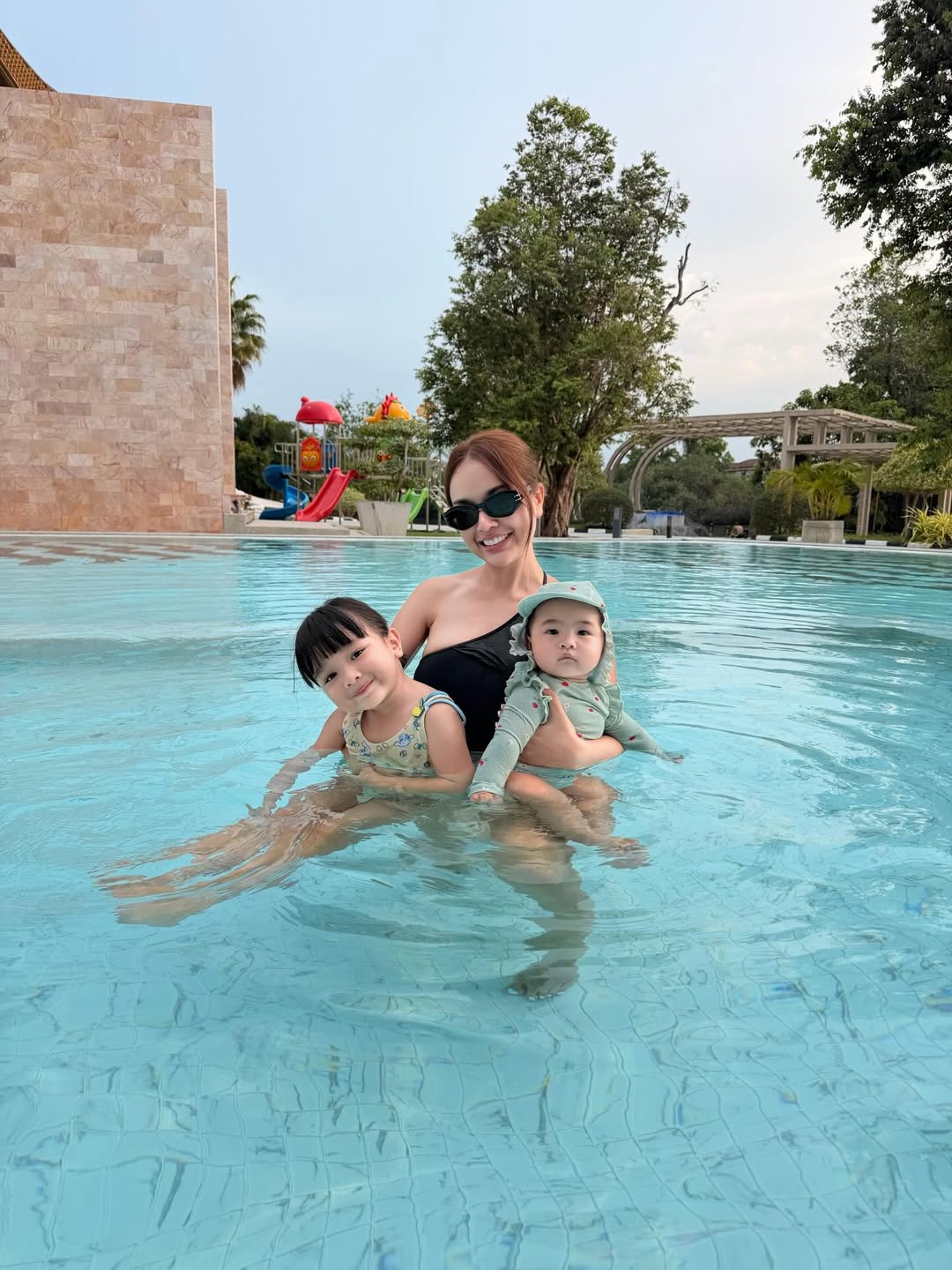 เจนนี่ - รัชนก สุวรรณเกตุ