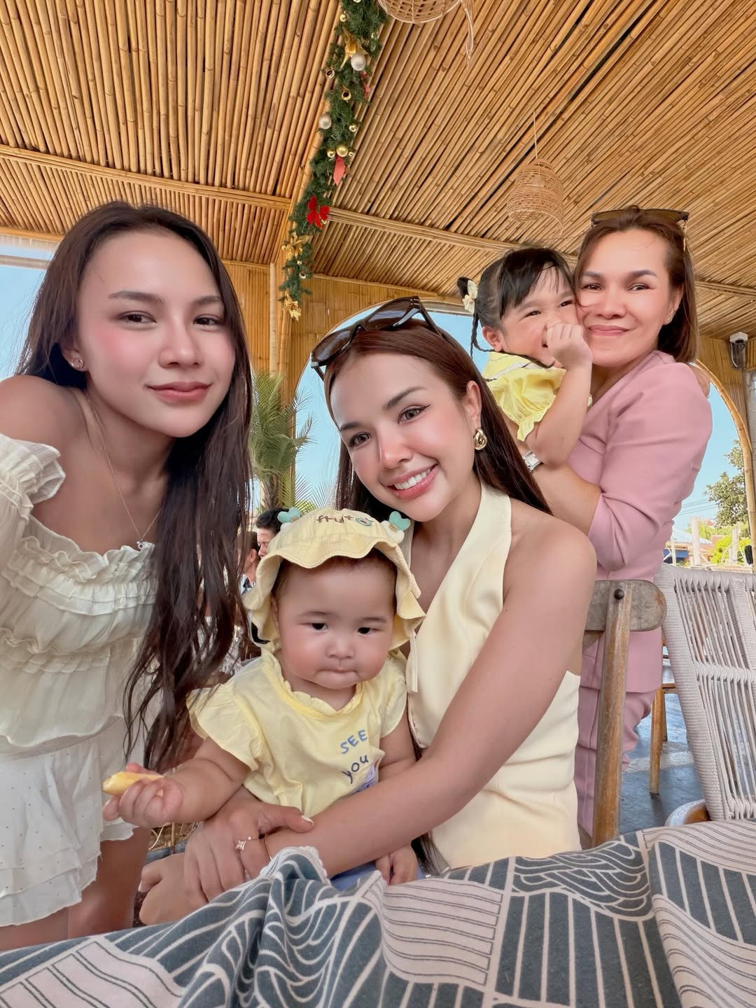 เจนนี่ - รัชนก สุวรรณเกตุ