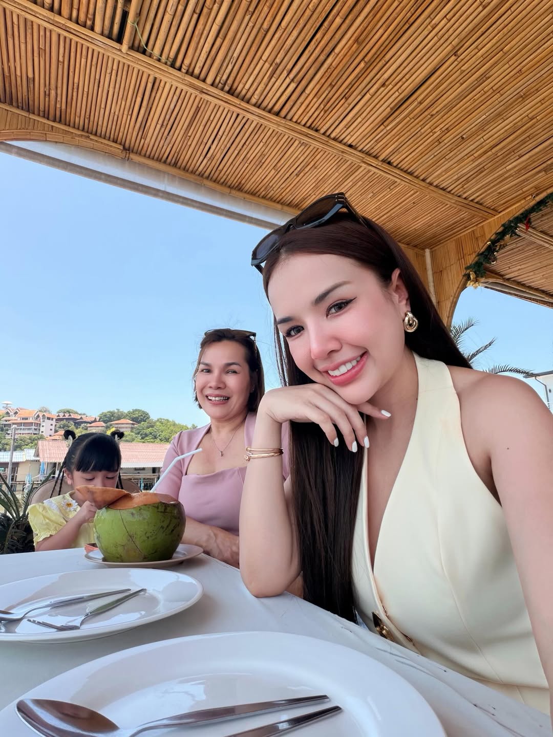 เจนนี่ - รัชนก สุวรรณเกตุ