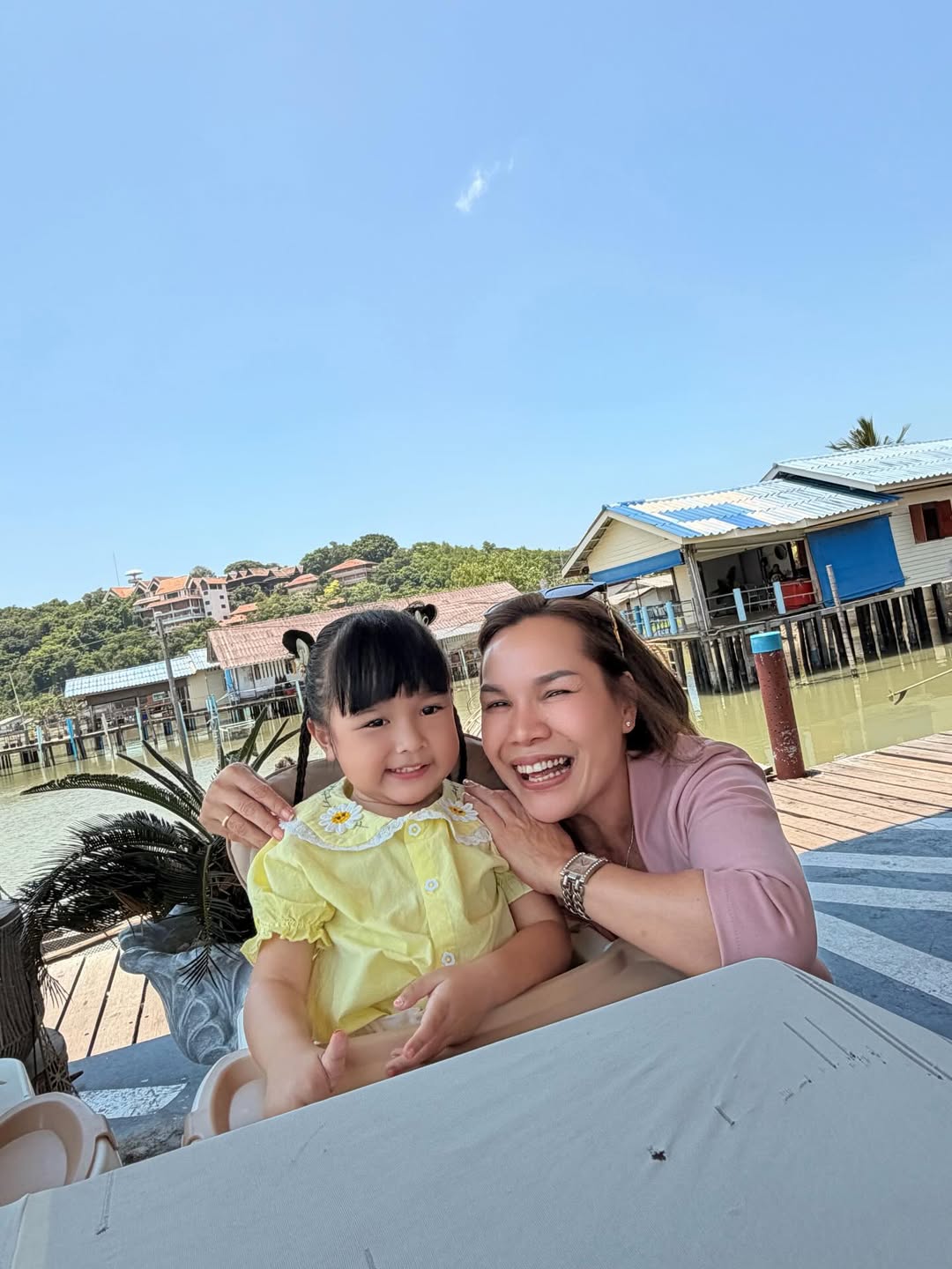 เจนนี่ - รัชนก สุวรรณเกตุ