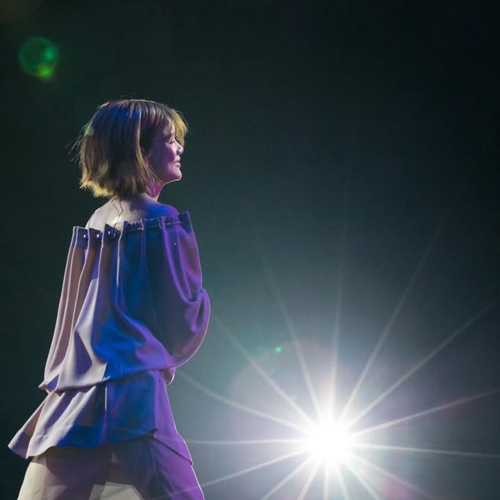 แพรว - คณิตกุล เนตรบุตร