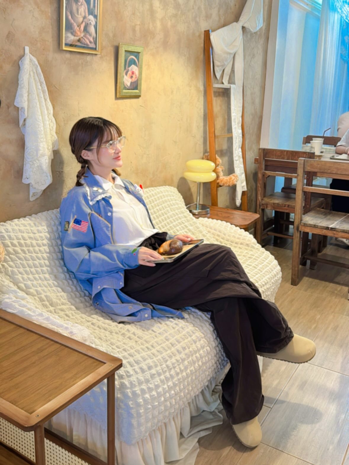 แพรว - คณิตกุล เนตรบุตร