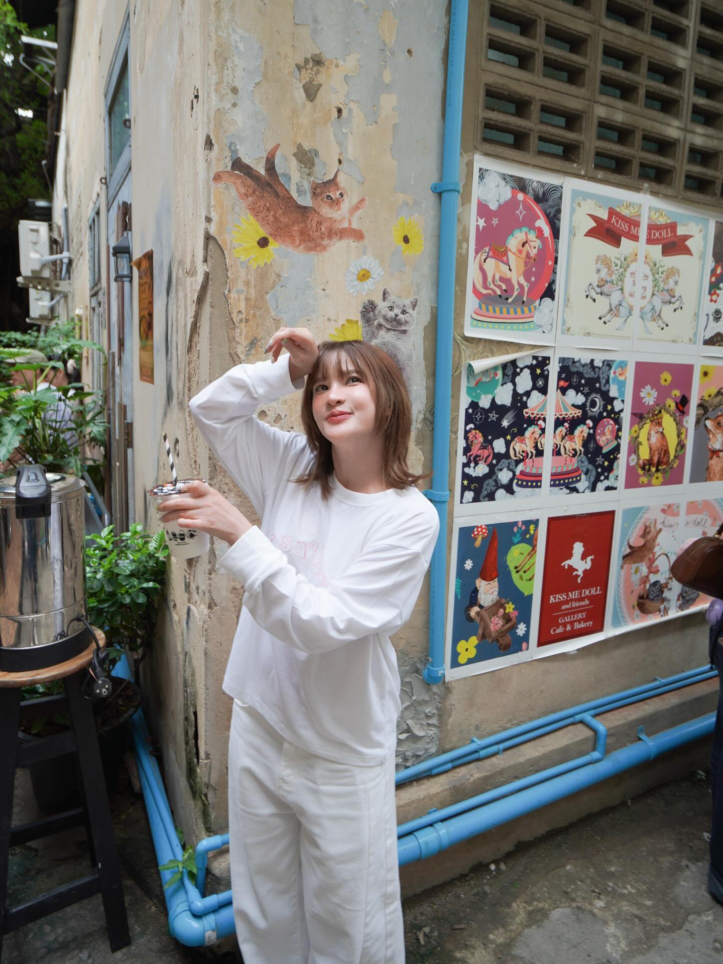 แพรว - คณิตกุล เนตรบุตร