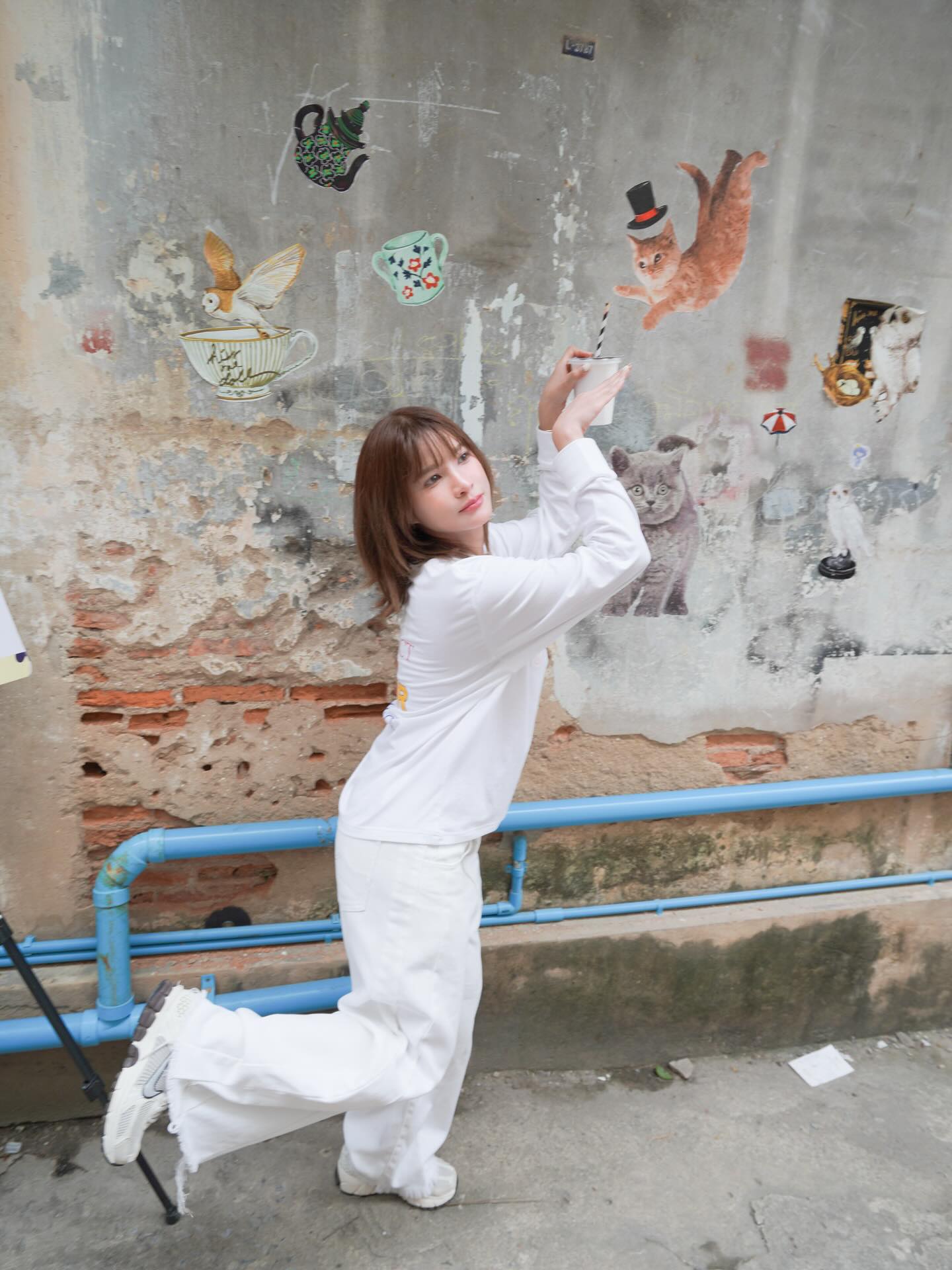 แพรว - คณิตกุล เนตรบุตร