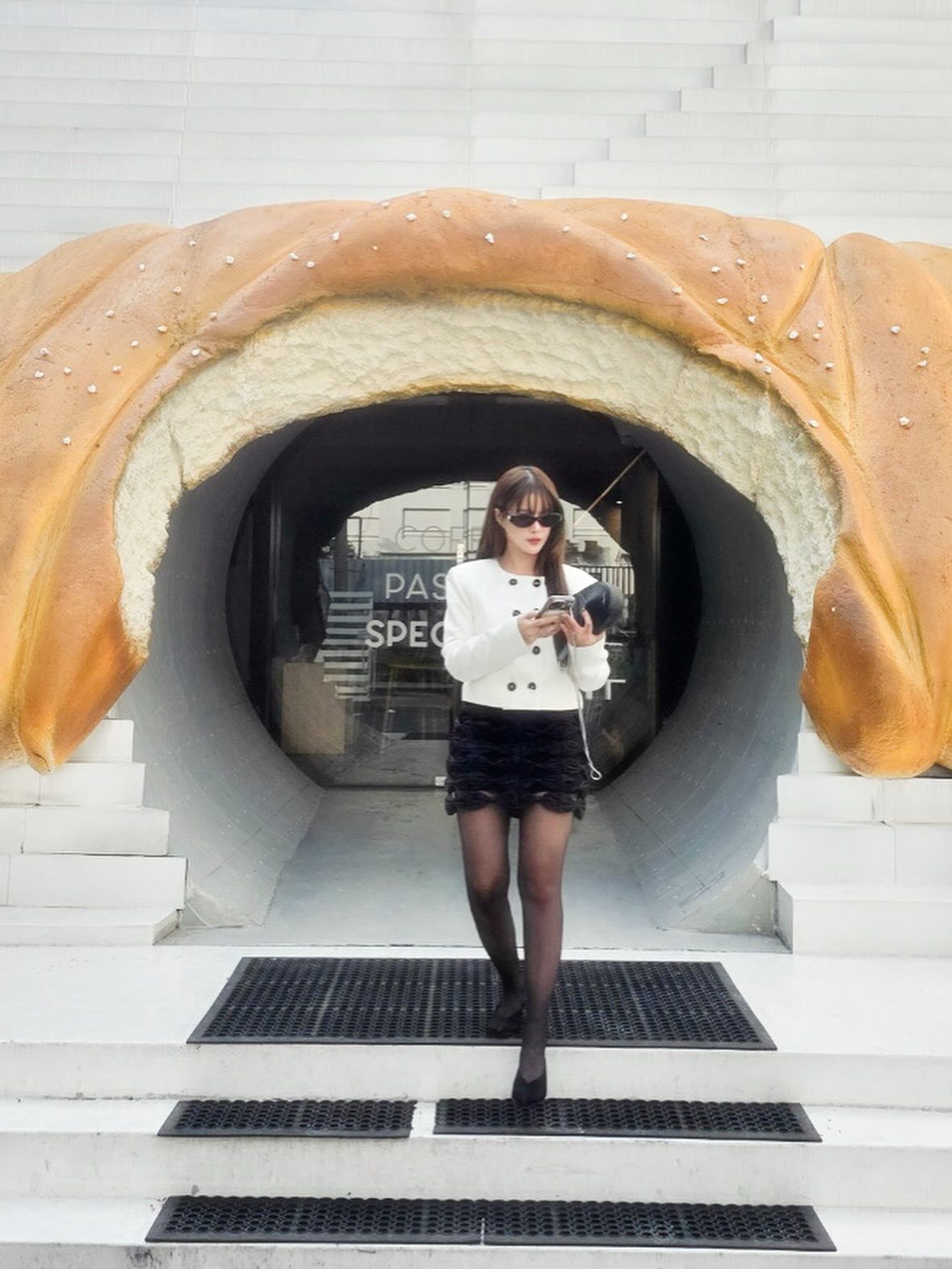 แพรว - คณิตกุล เนตรบุตร