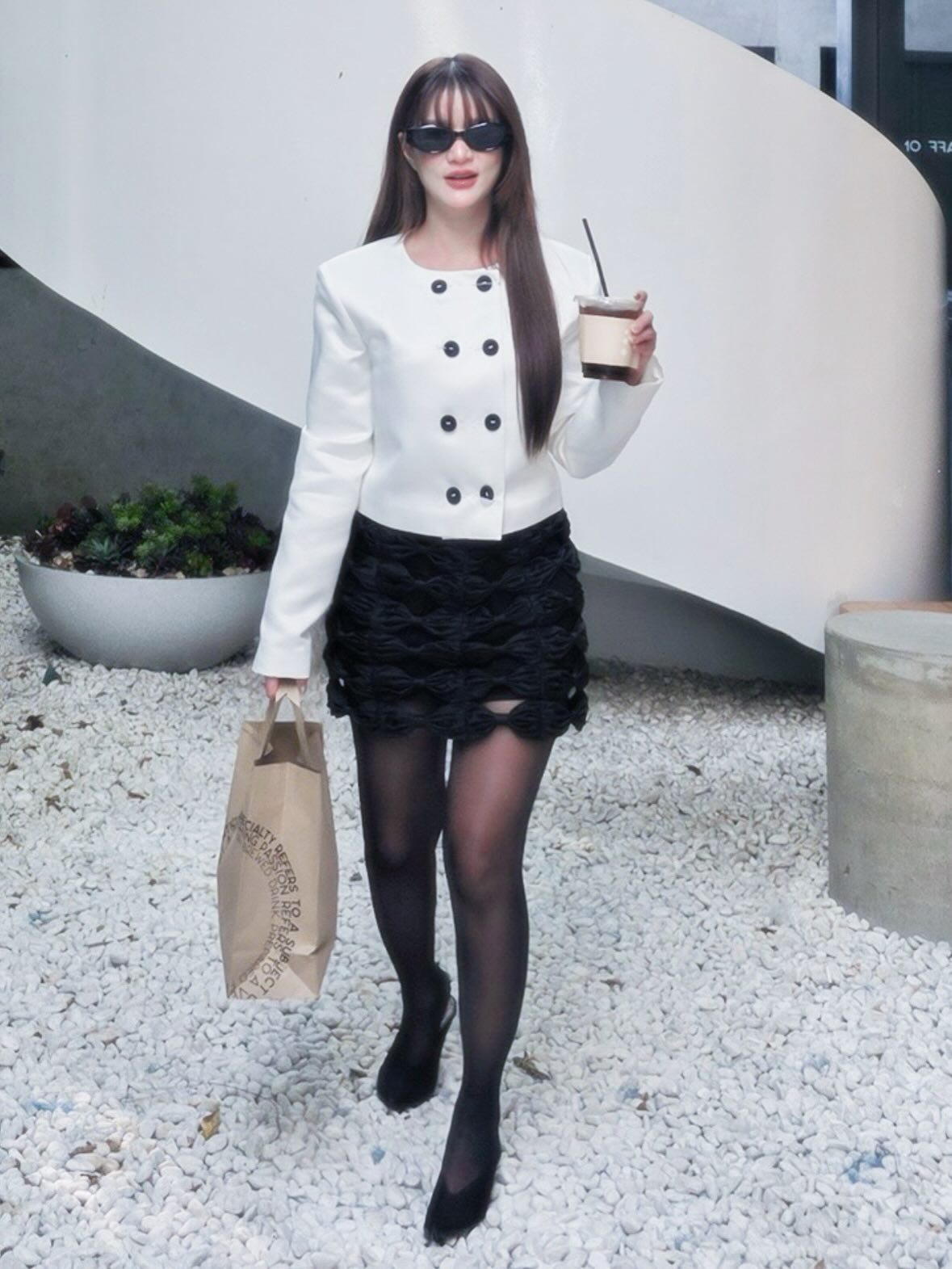 แพรว - คณิตกุล เนตรบุตร